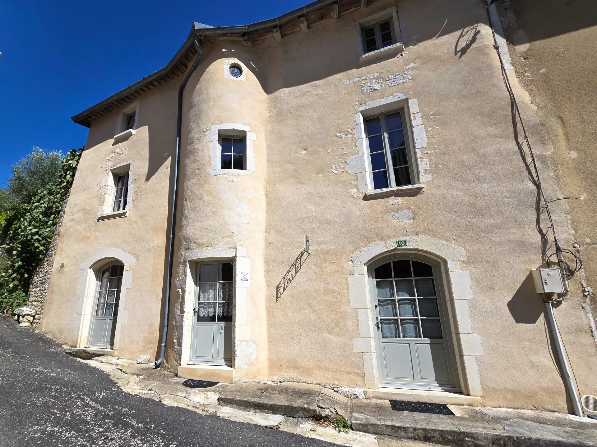 Charmante et historique maison de 3 chambres à Verteuil-sur-Charente
