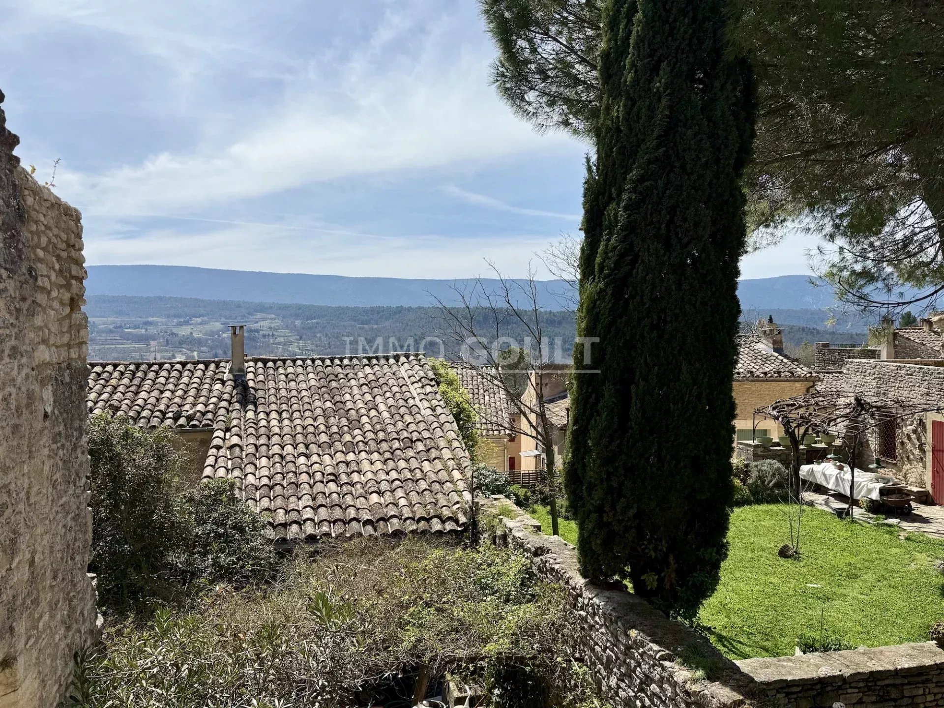 À vendre à Goult