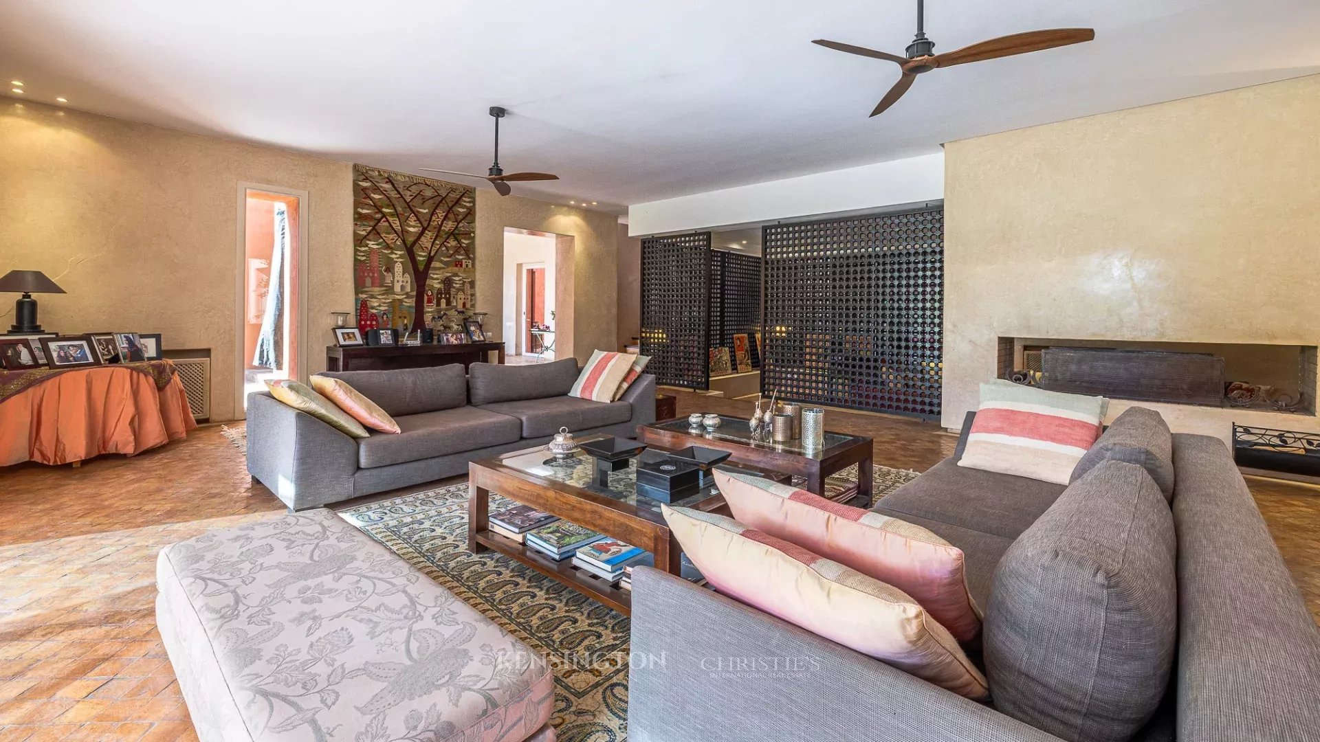 6 Bedroom Villa/Townhouse's Image 13