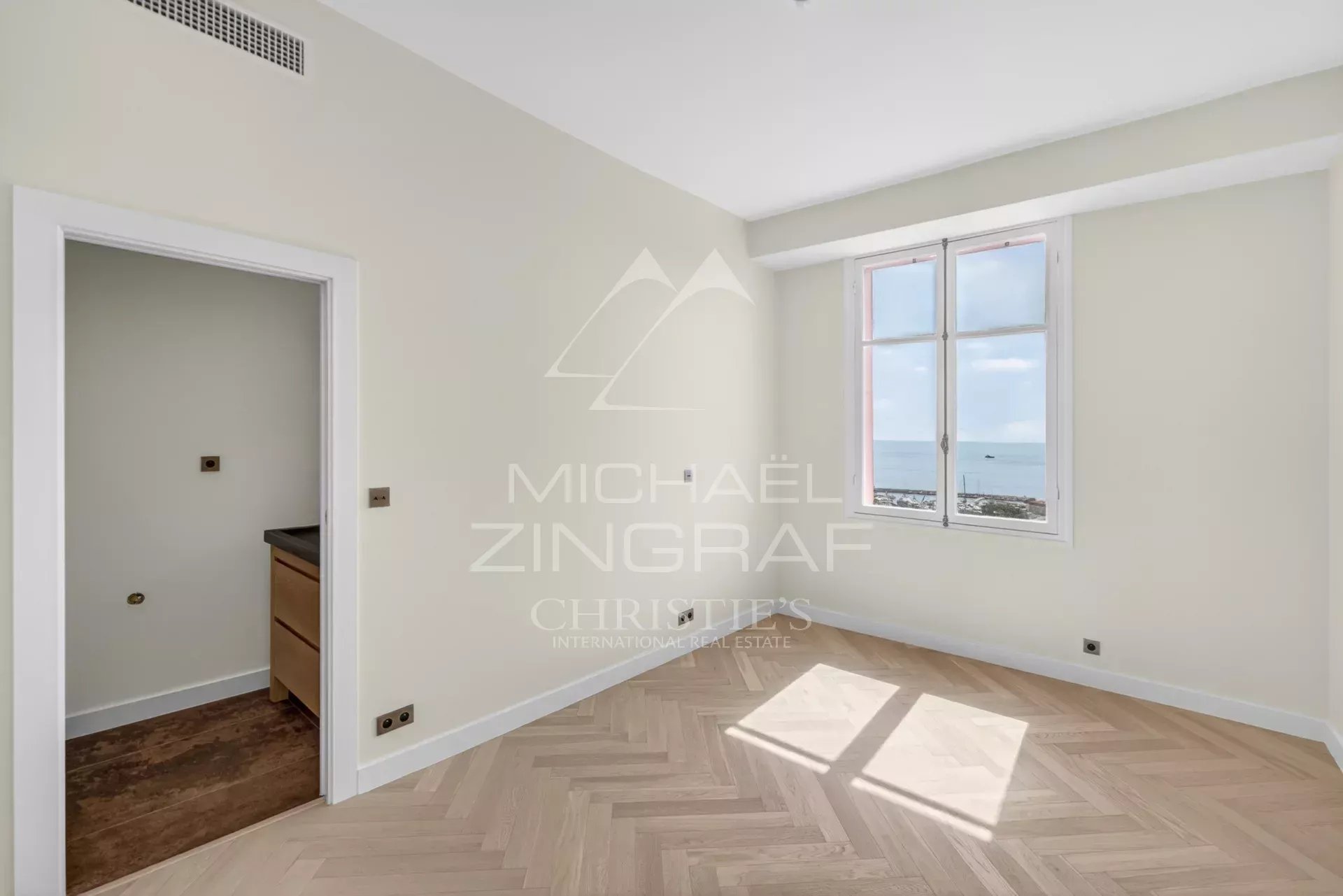 3 Bedroom Apartment/Flat's Image 8