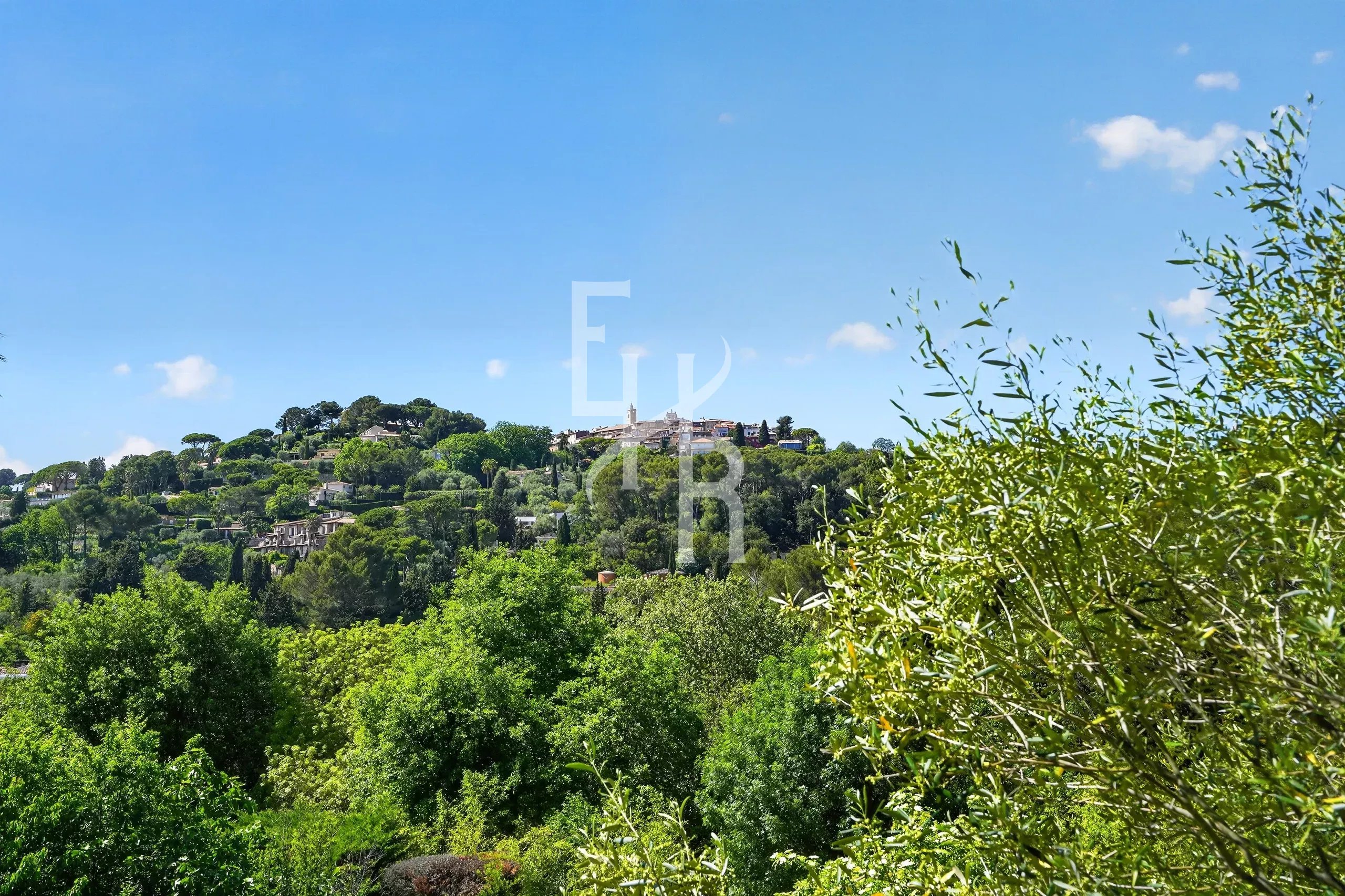 Art de vivre d’exception dans un domaine prestigieux à Mougins