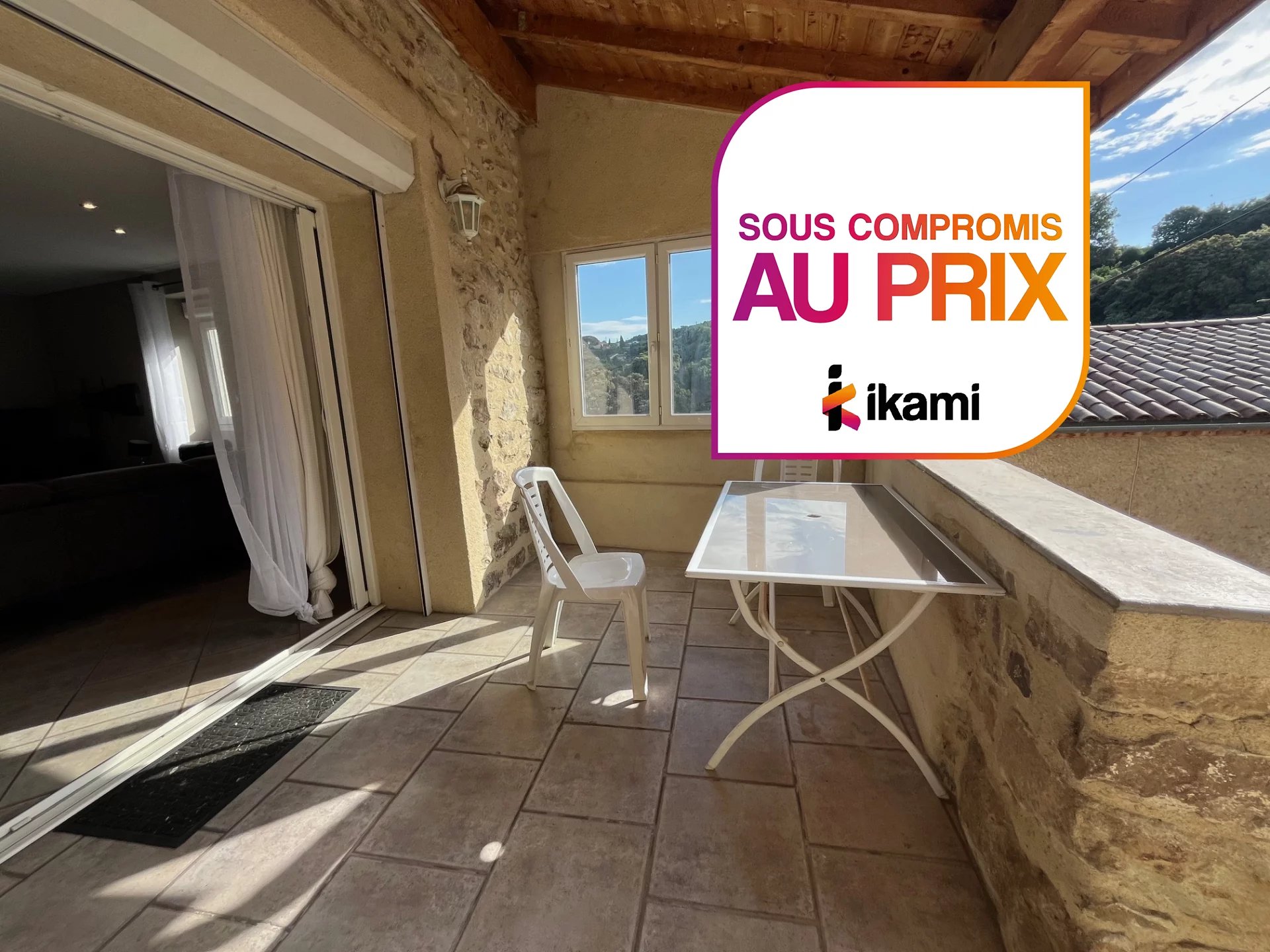 MAISON DE VILLAGE A CHARMES-SUR-RHONE (07)