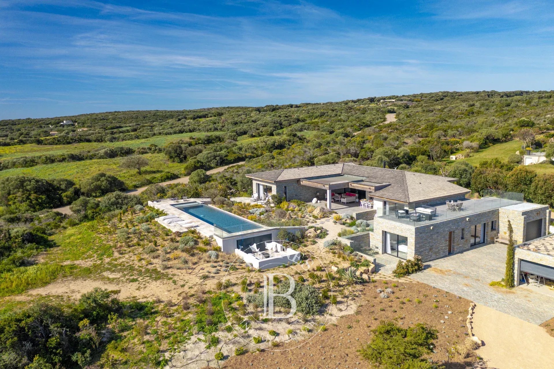 Villa Bonifacio  -  ref 82270118 (picture 2)