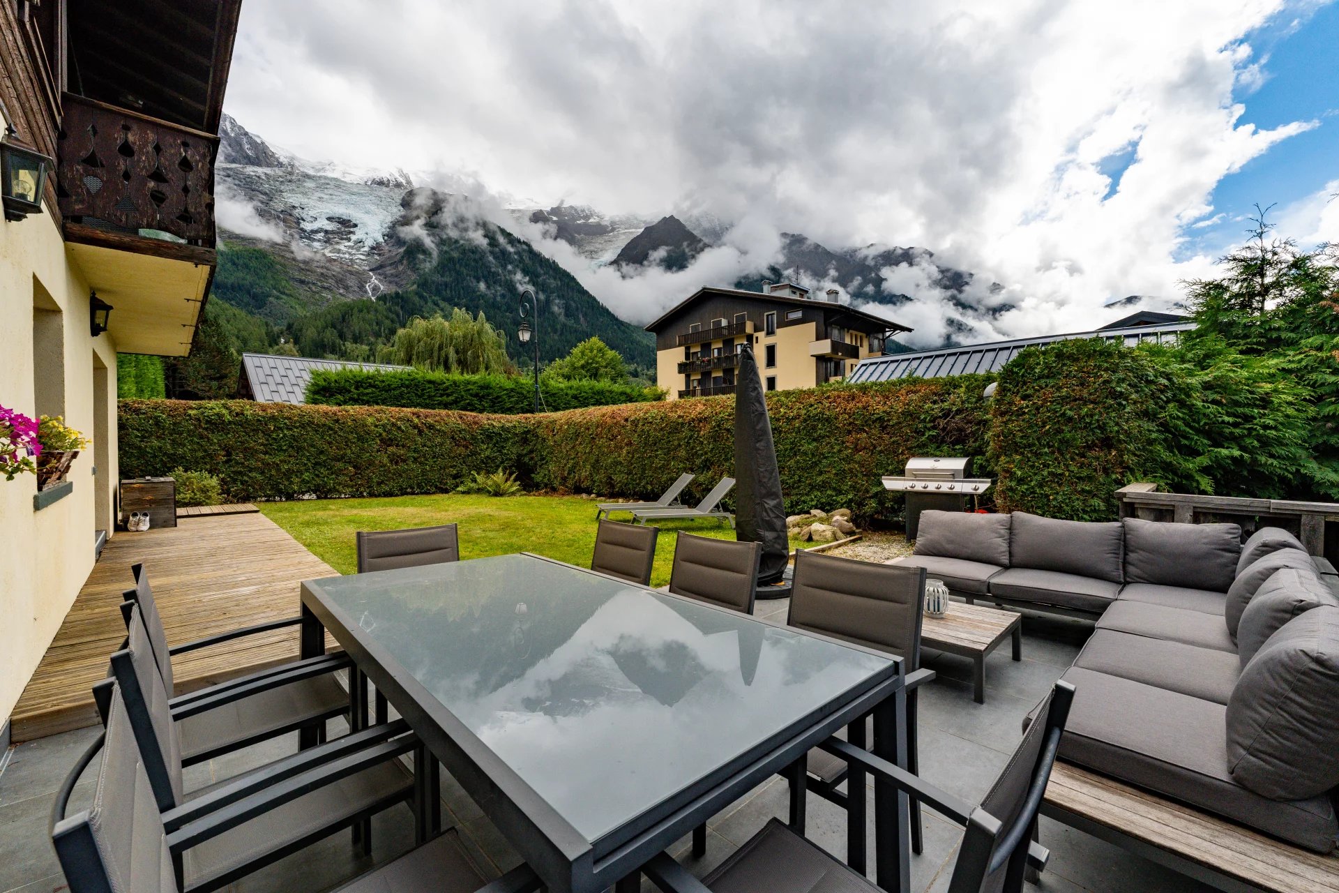 Photo of LES BOSSONS - A large, 4-bedroom chalet with independent apartment in les Bossons, Chamonix