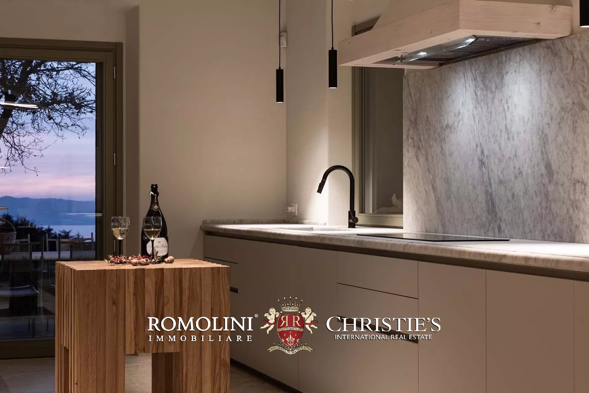 4 Bedroom Villa/Townhouse's Image 27