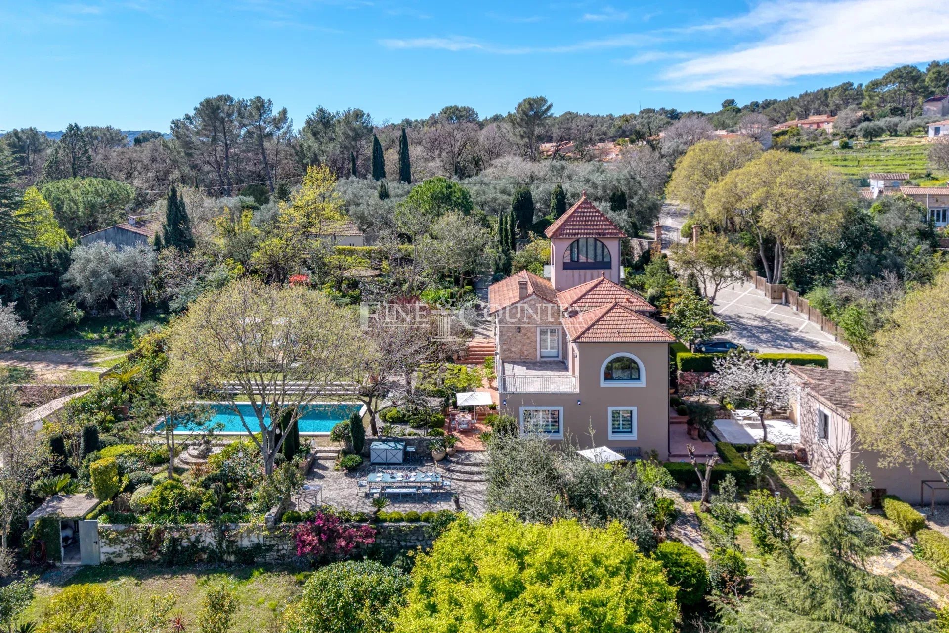 Photo of Villa for sale in Grasse