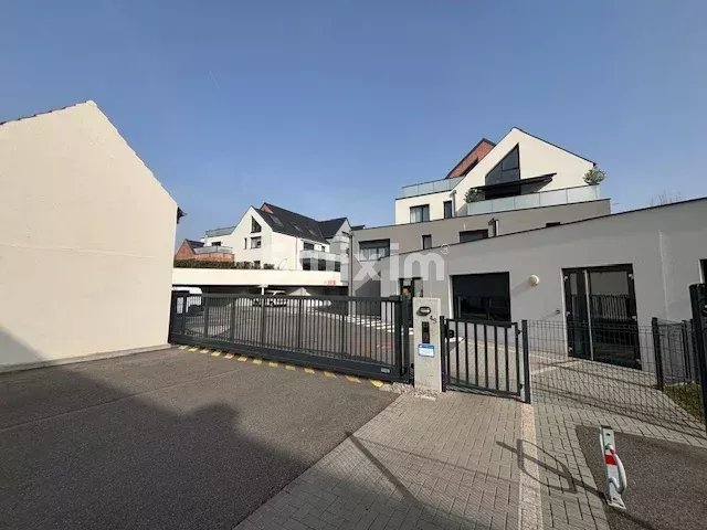 Appartement de standing T2 avec terrasse, garage et parking - Photo 2