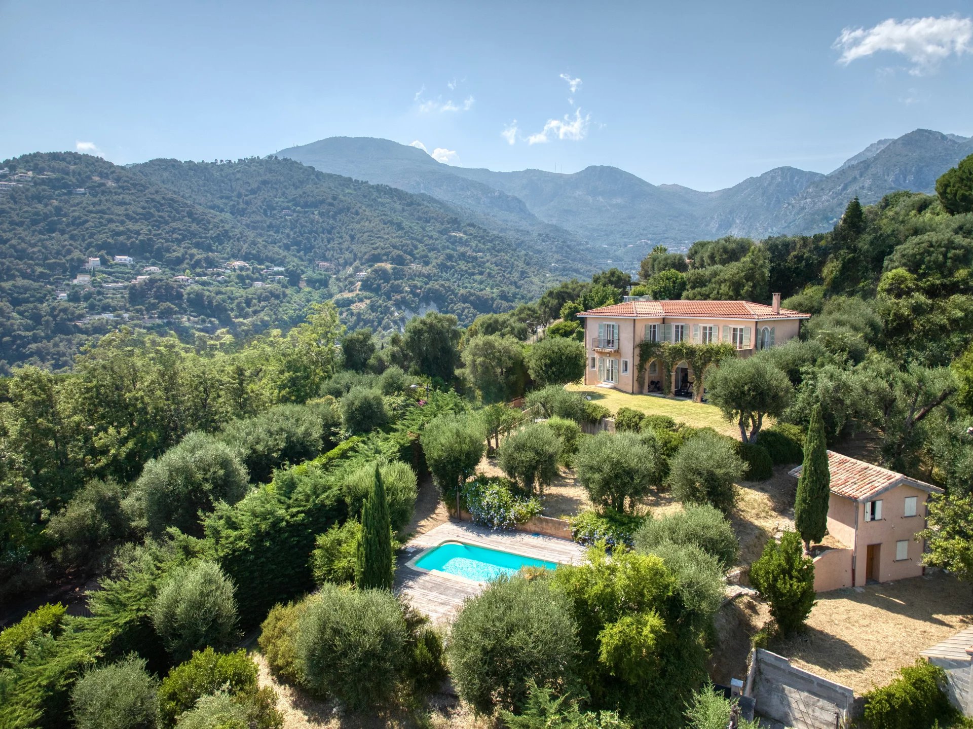 MENTON – VILLA SERRES DE LA MADONE PISCINE