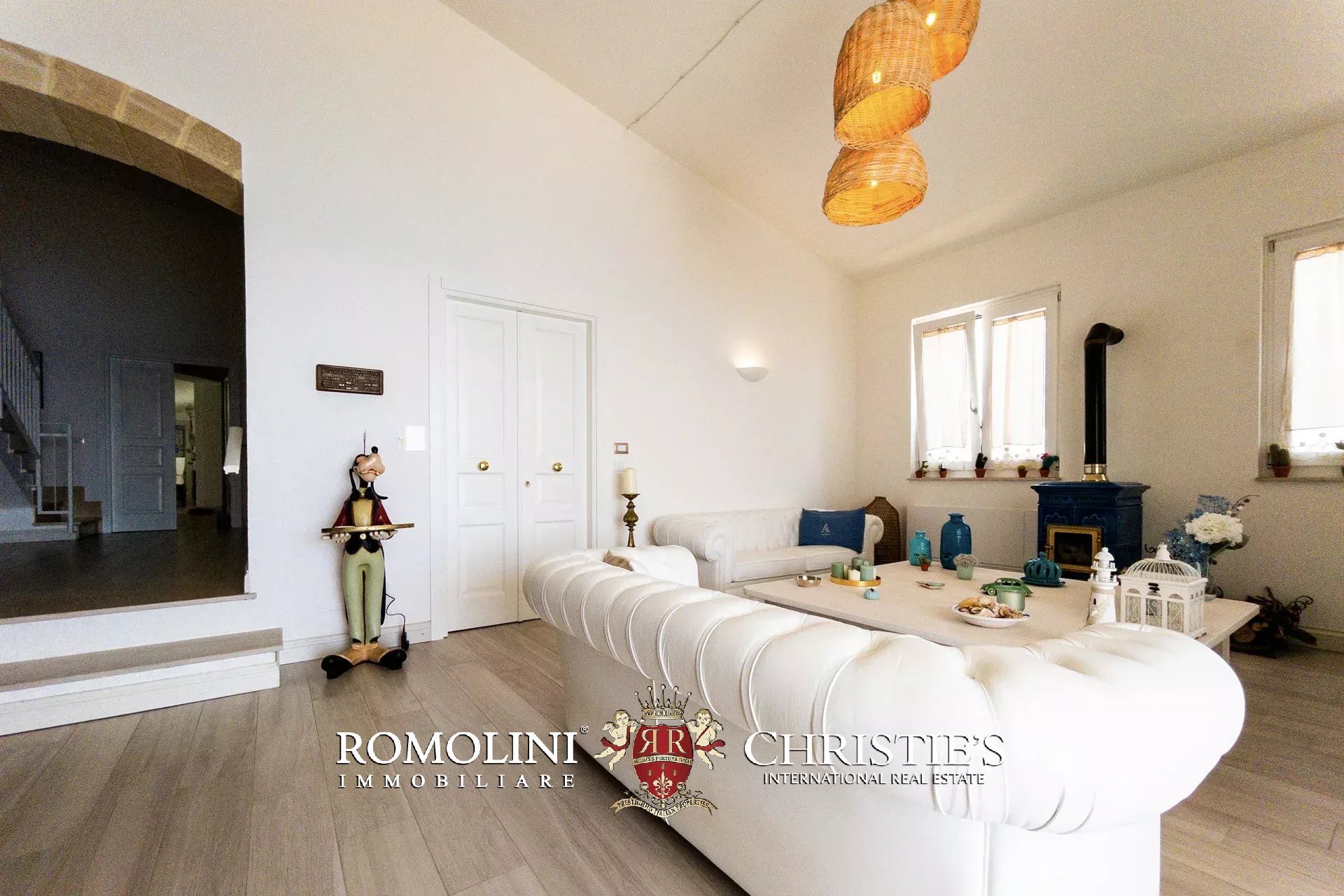 7 Bedroom Villa/Townhouse's Image 15