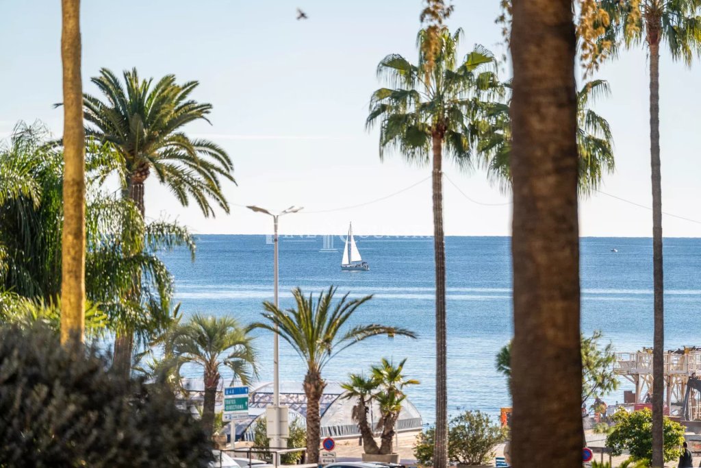 Apartment for sale in Cannes — Apartment for sale in the Grand Hotel, Cannes