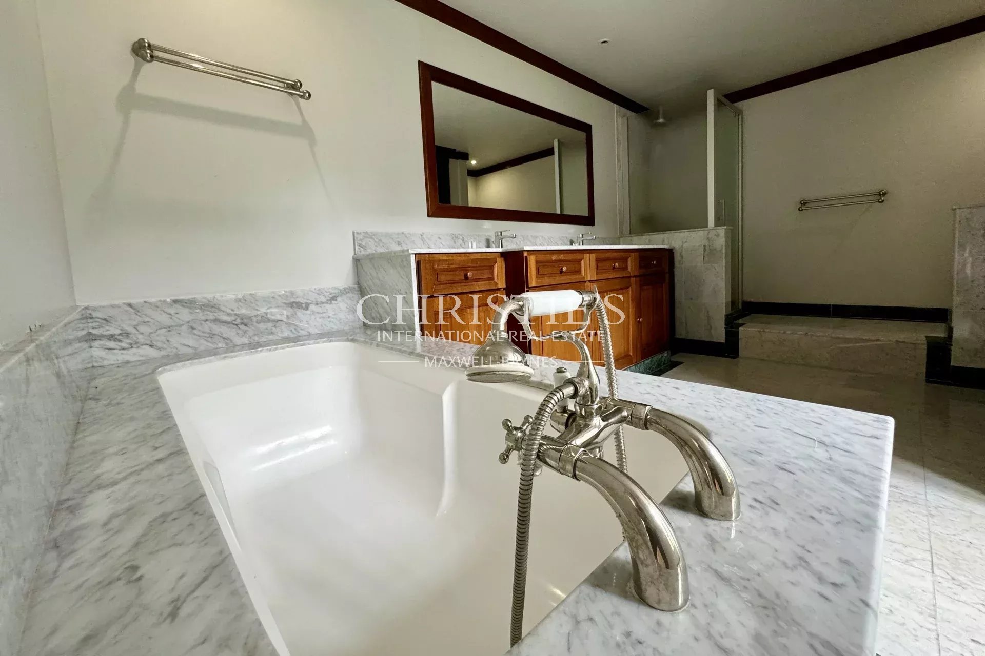 11 Bedroom Villa/Townhouse's Image 22