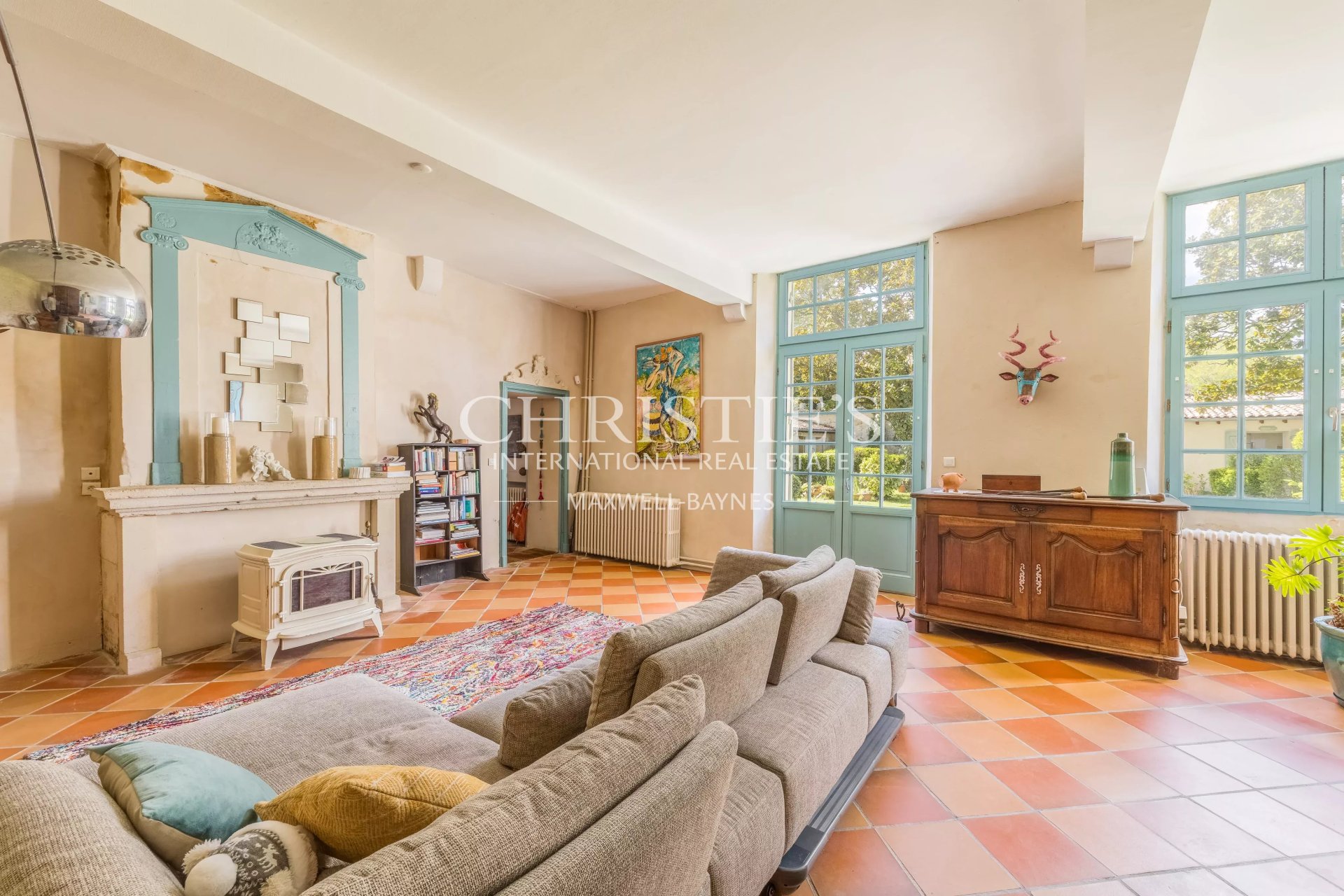 11 Bedroom Villa/Townhouse's Image 4