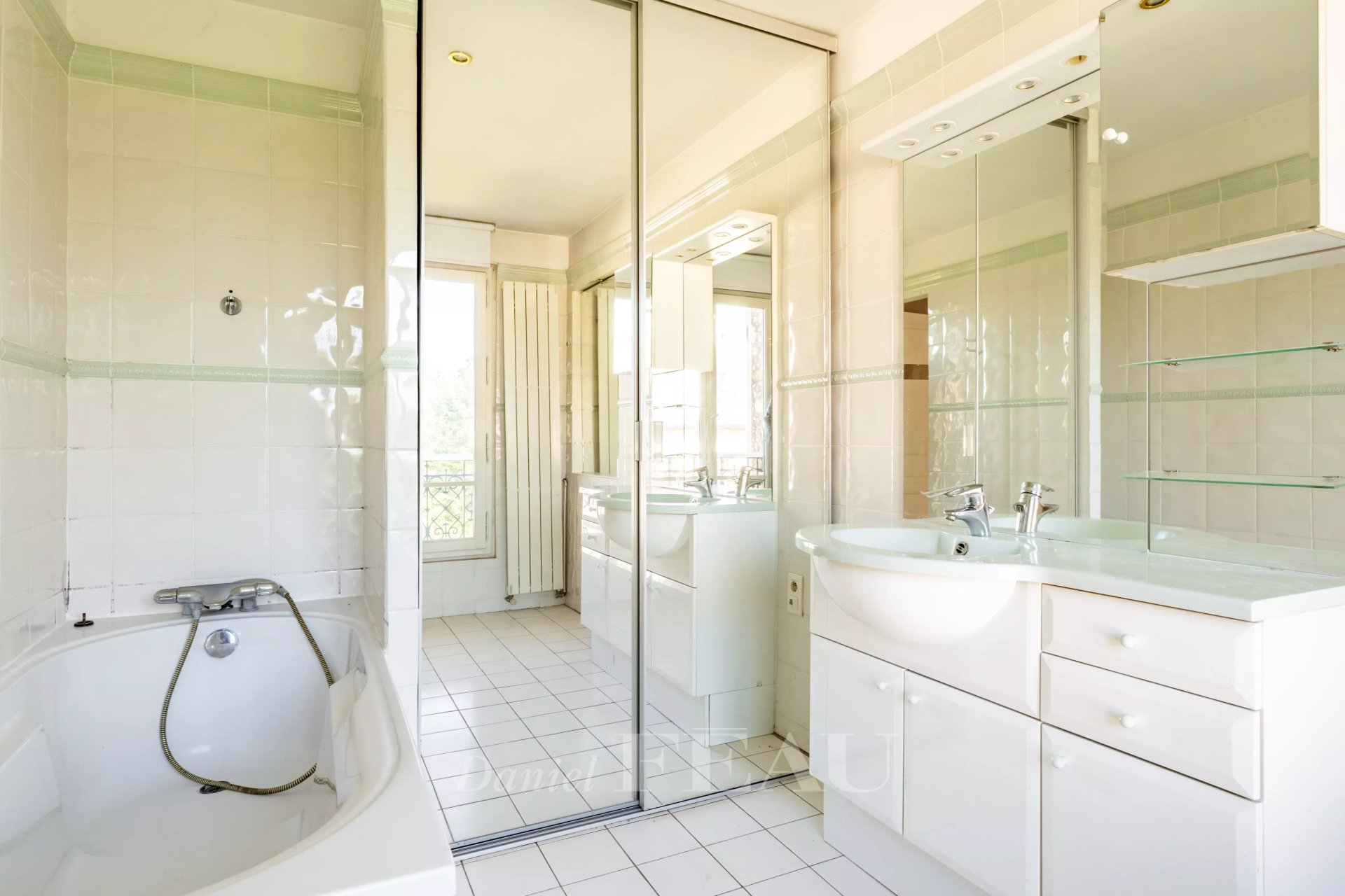 7 Bedroom Villa/Townhouse's Image 10