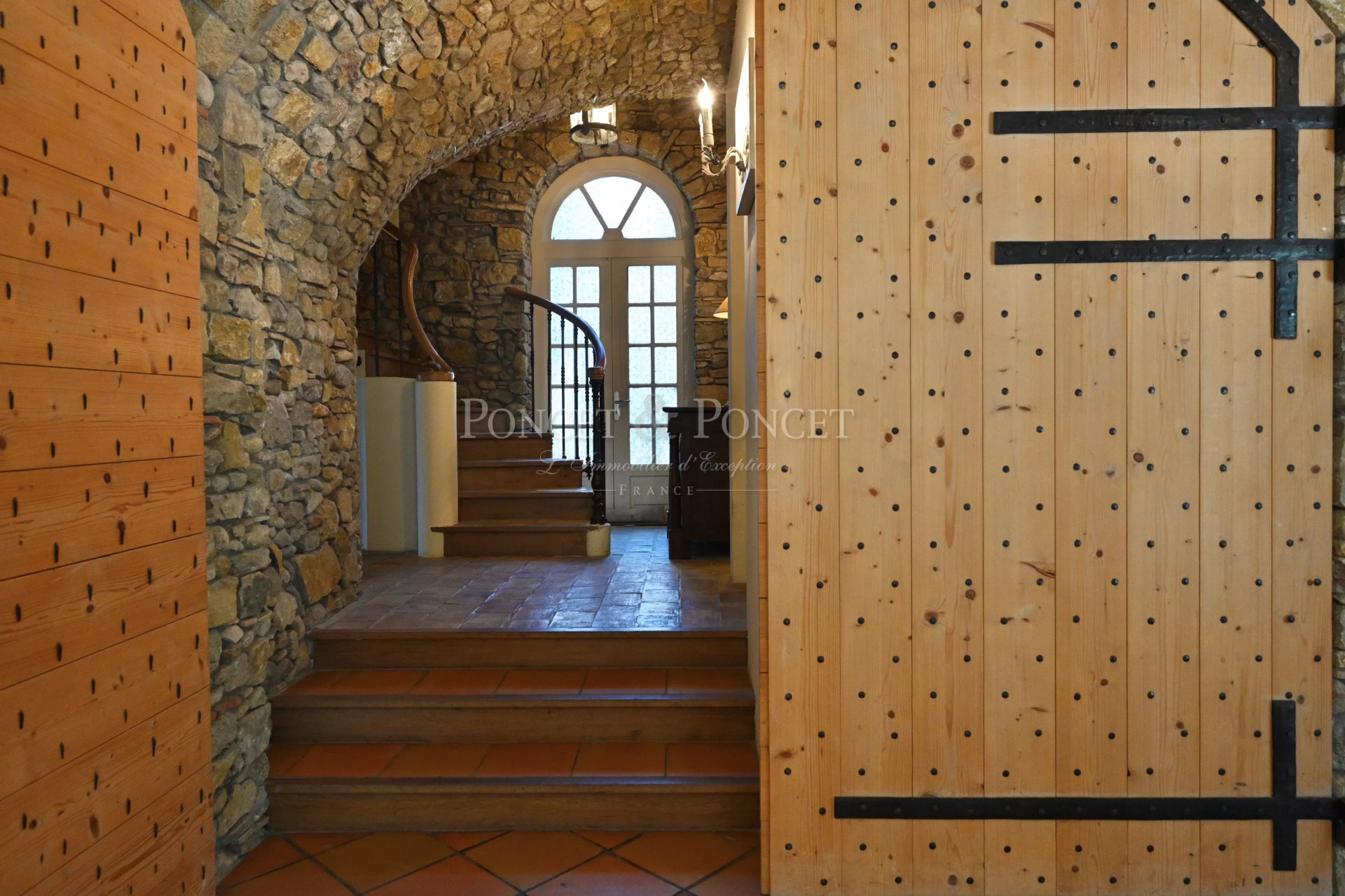10 Bedroom Villa/Townhouse's Image 7