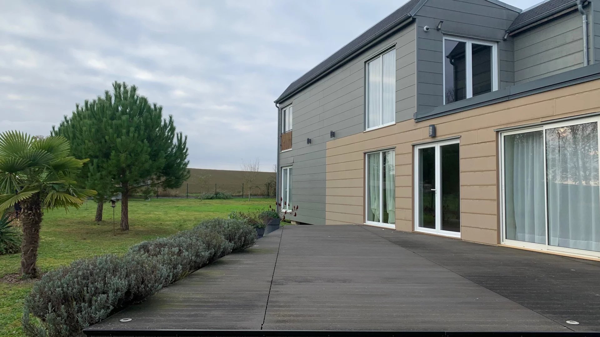 Maison moderne à Bourdenay