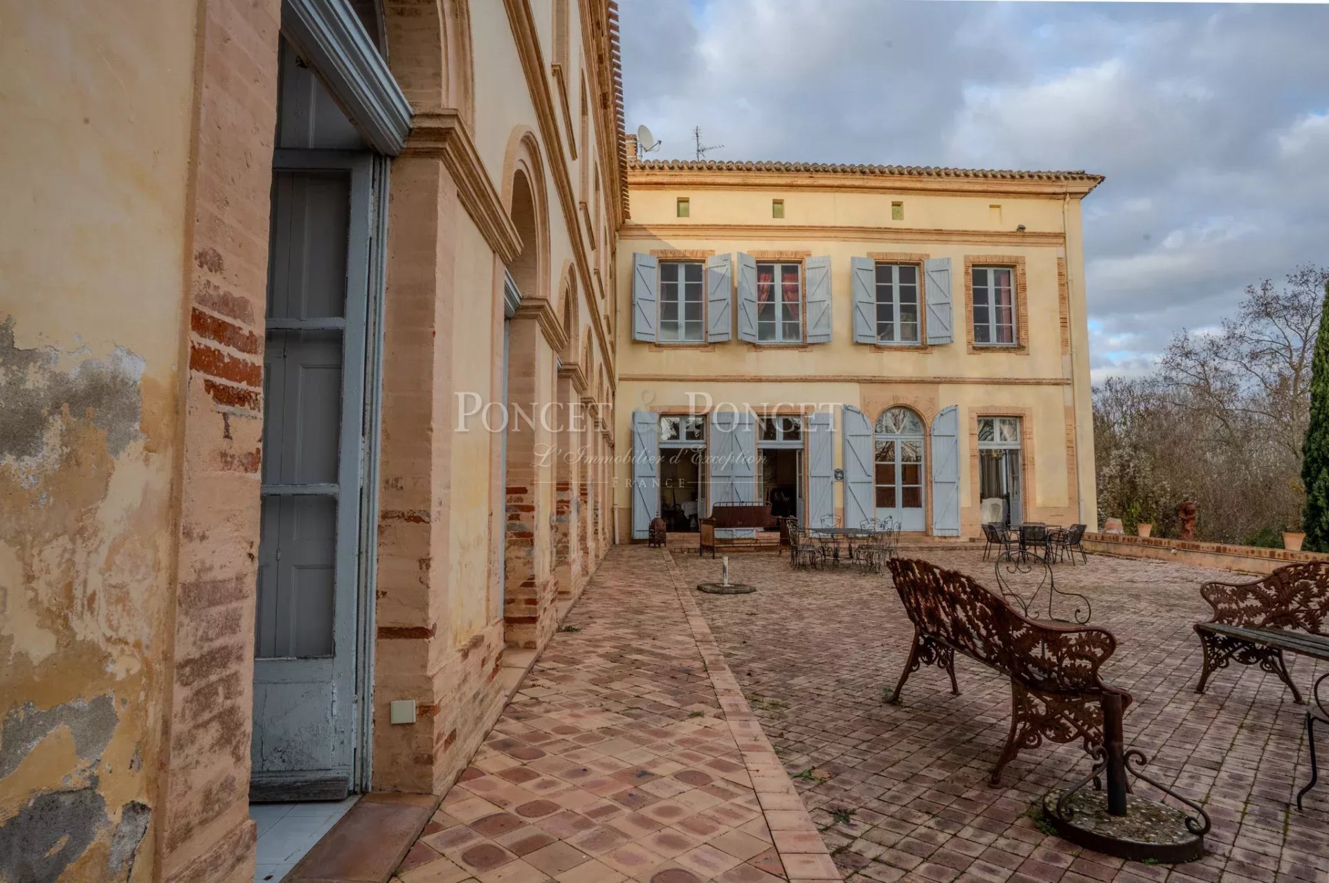 11 Bedroom Chateau's Image 11