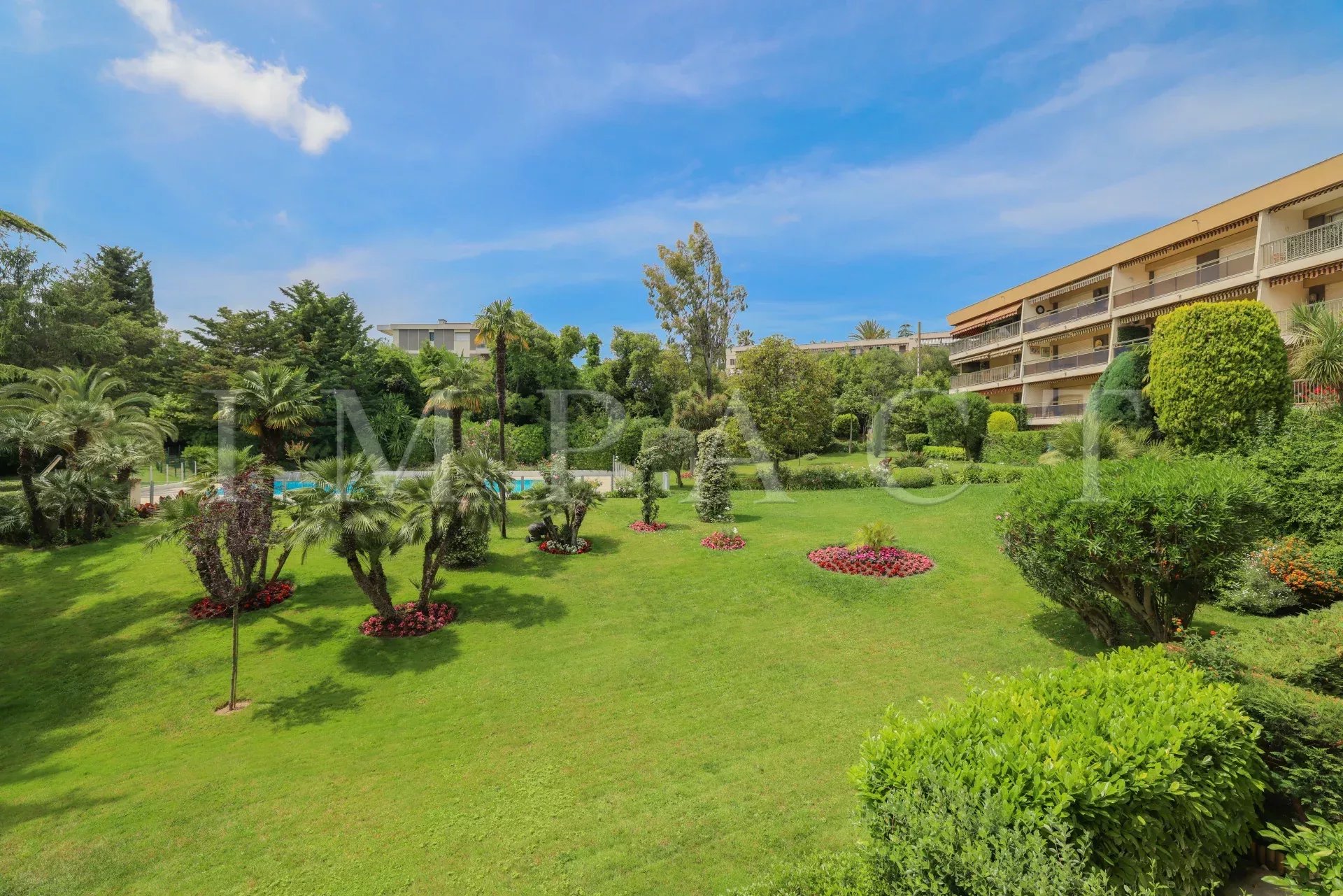 SALE APARTMENT MONTROSE
