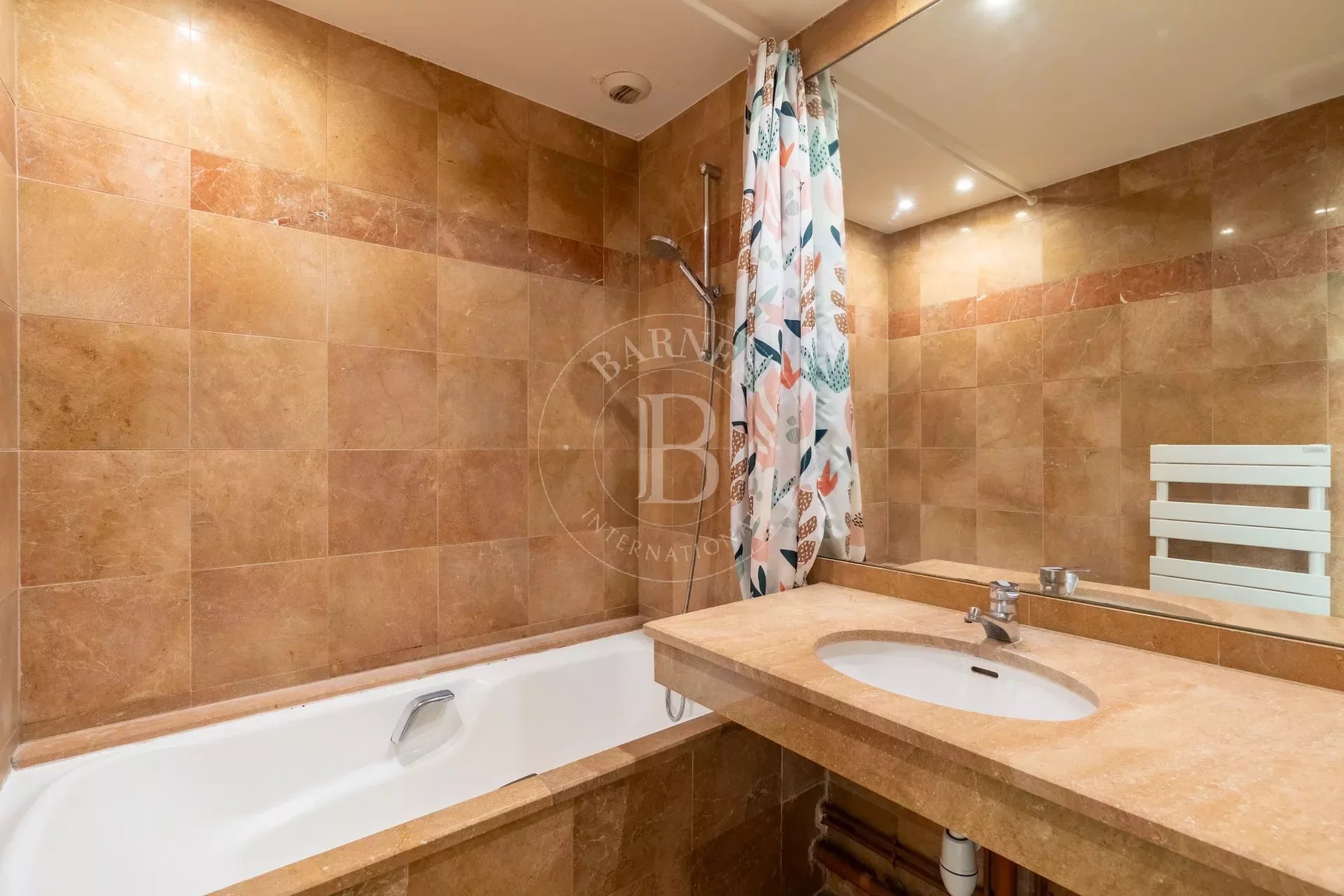 Daire Levallois-Perret - picture 11