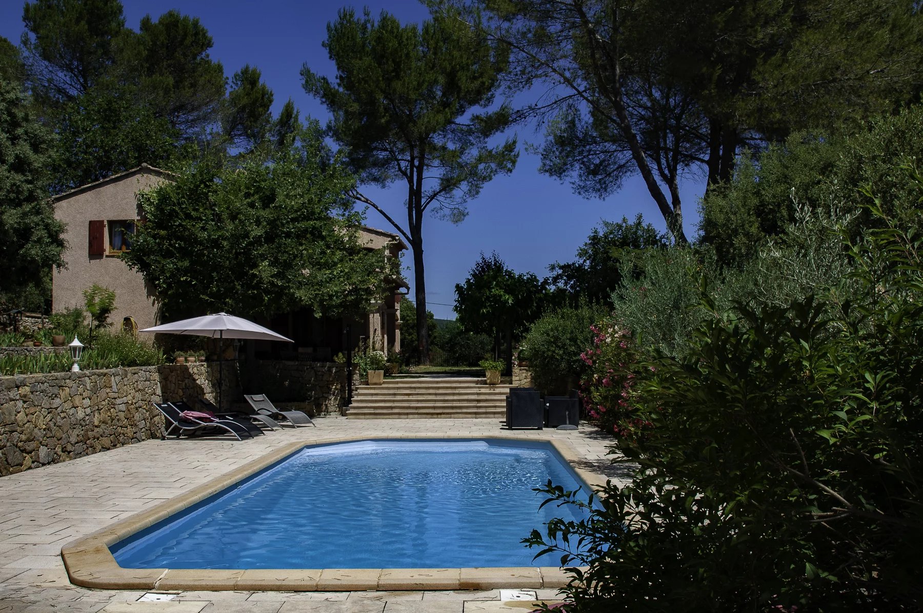 Charming villa with a pool in Montfort-sur-Argens