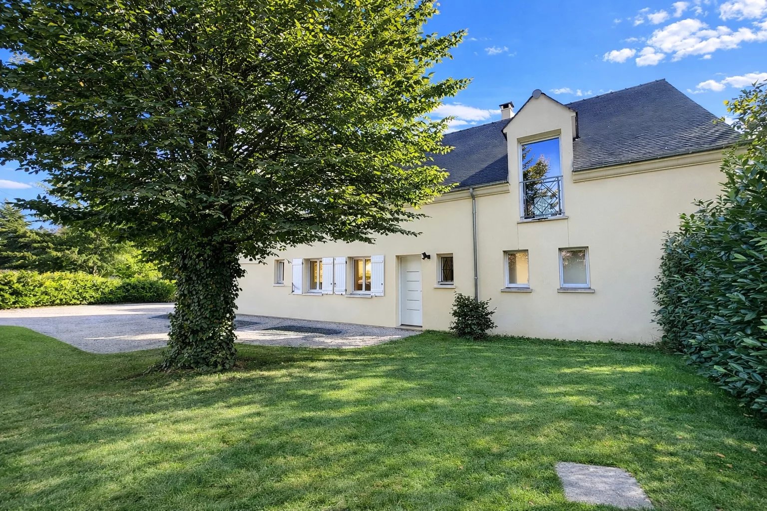 Maison Lamorlaye 8 pièces 215 m² - Terrain 946 m² !!