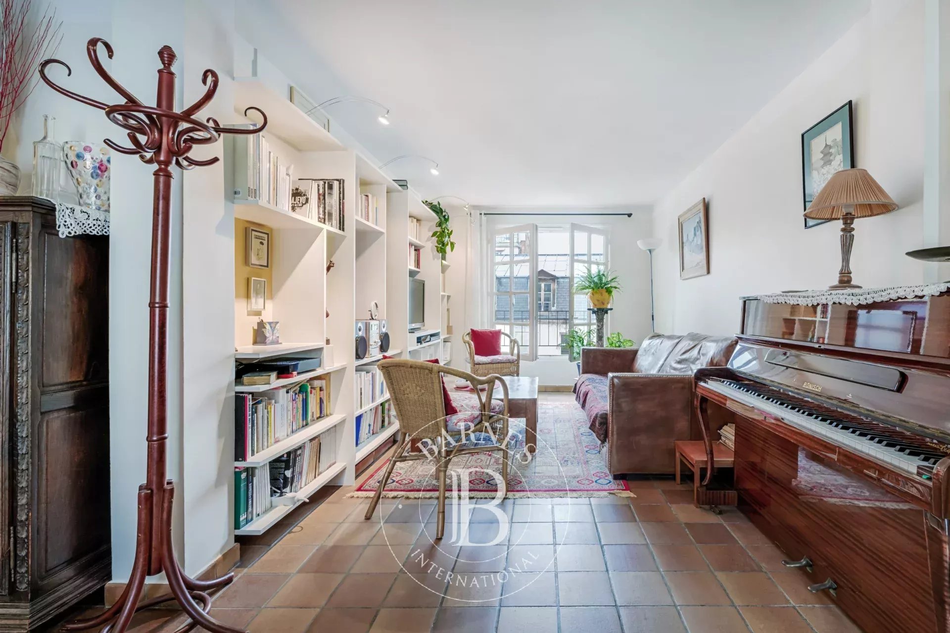 Daire Paris 3ème - picture 7