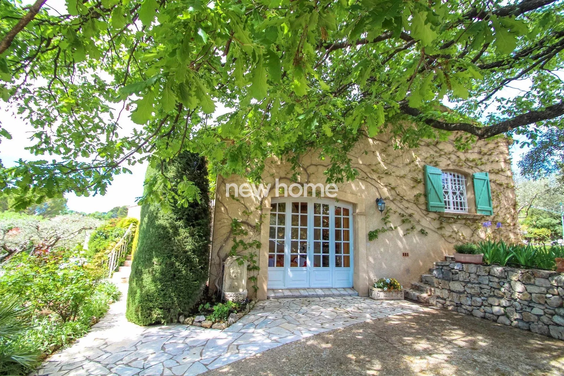 Charmante villa avec piscine chauffée proche du village de Flayosc