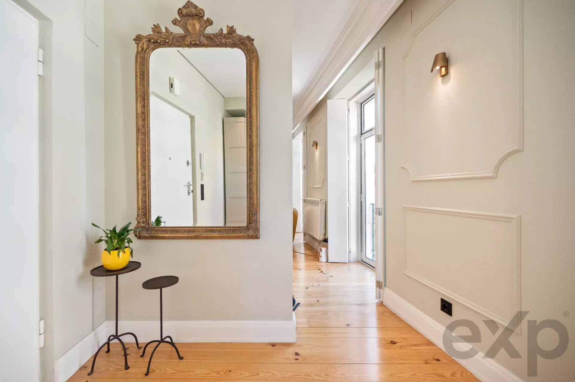 Elegant T2 + 1 Penthouse in Downtown Lisbon 86935832 image 58