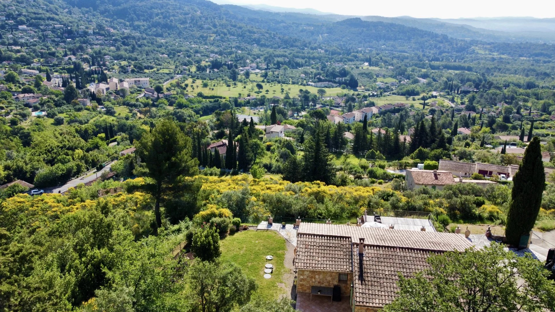 Stone villa with panoramic views, near the village