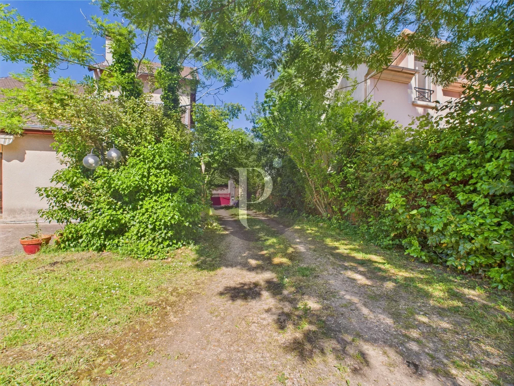 vente-maison-8-pieces-verrieres-le-buisson-85953170