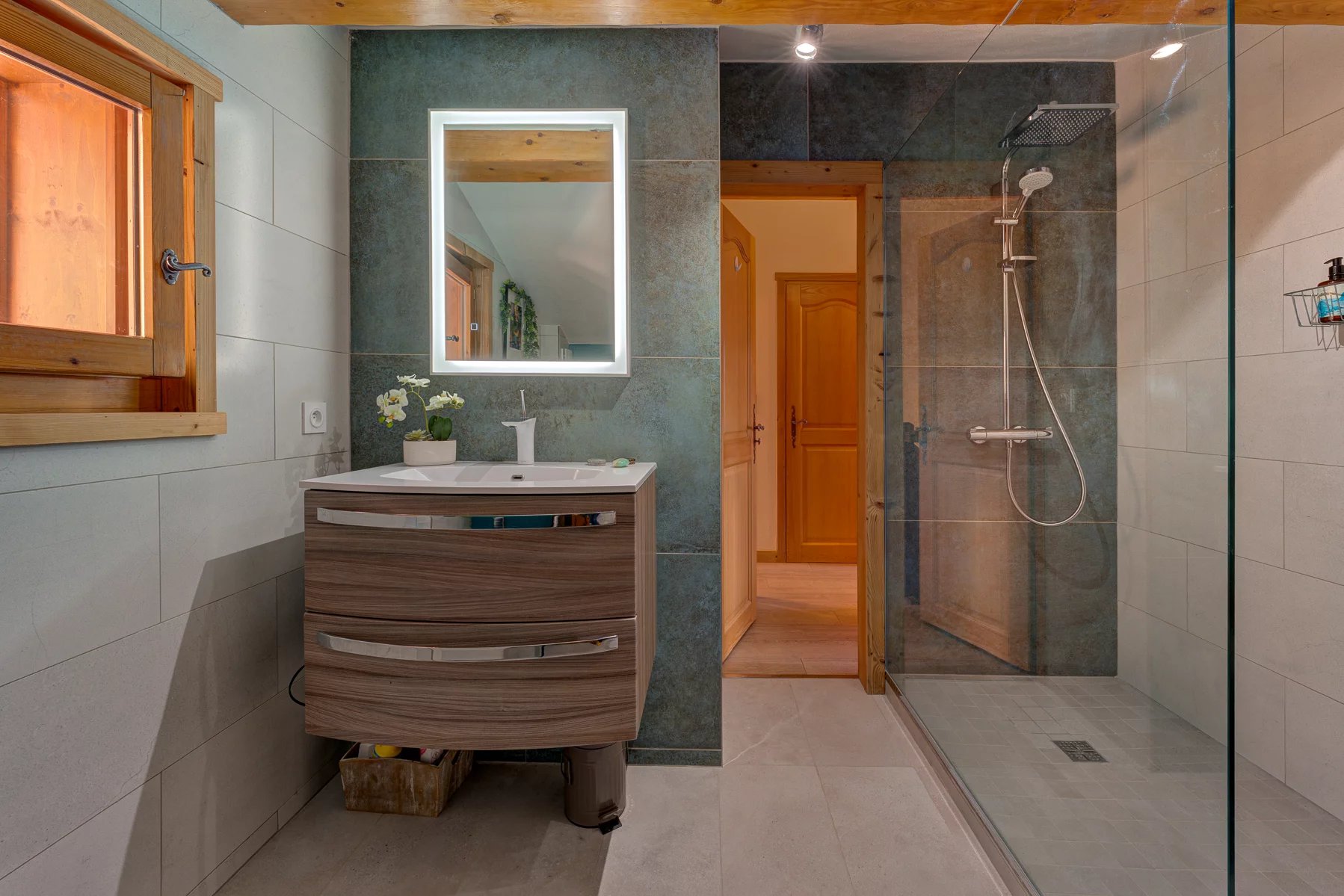 Photo of LES HOUCHES - Newly renovated 3-bedroom chalet