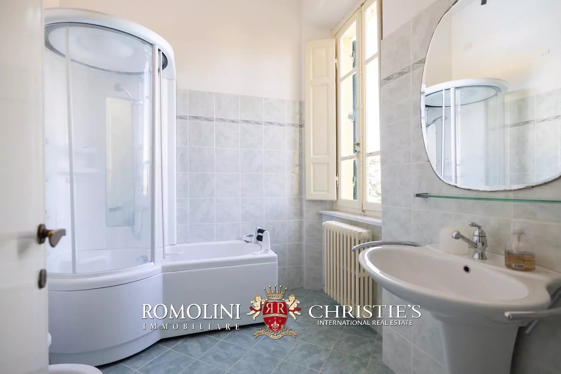 11 Bedroom Villa/Townhouse's Image 59