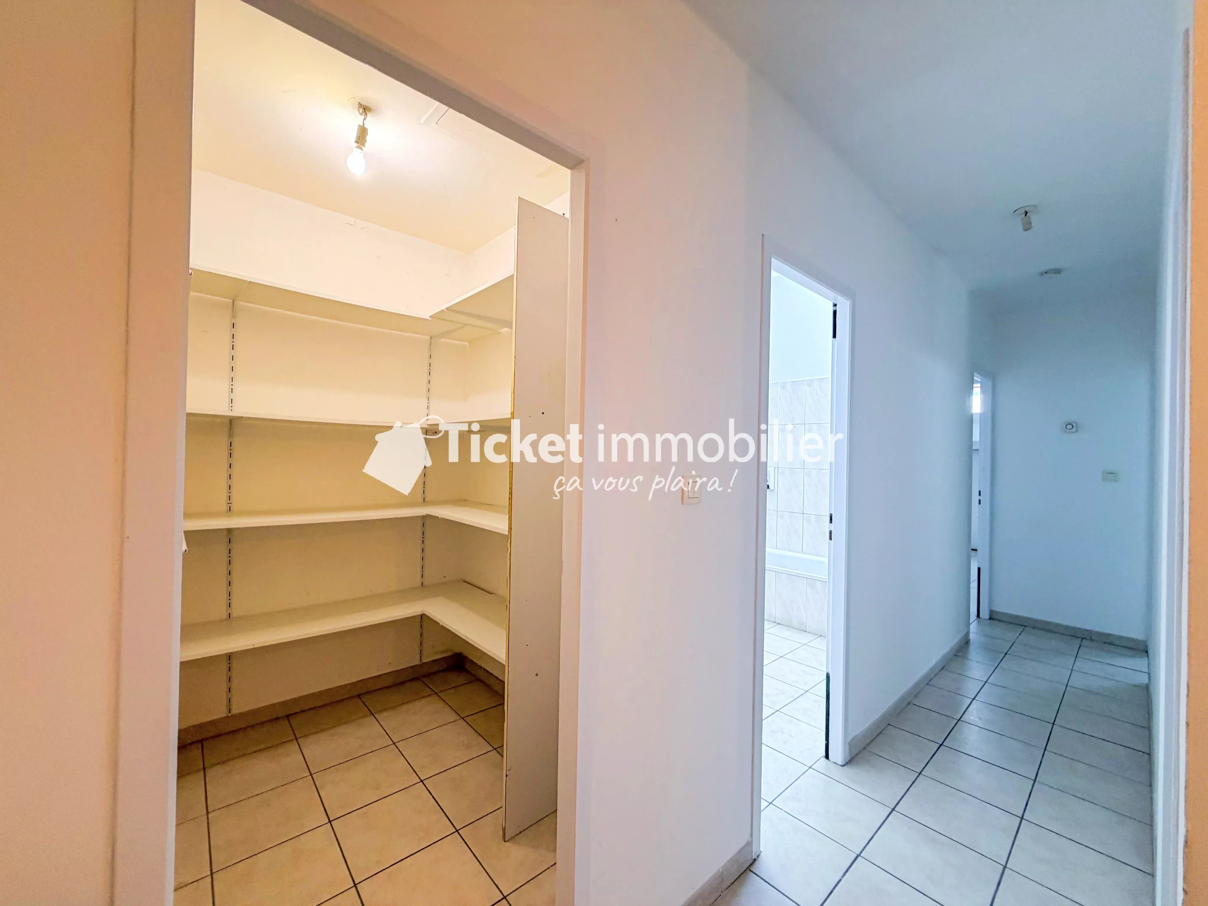 APPARTEMENT T4 107m2 DUPLEX DREMIL-LAFAGE — photo 6