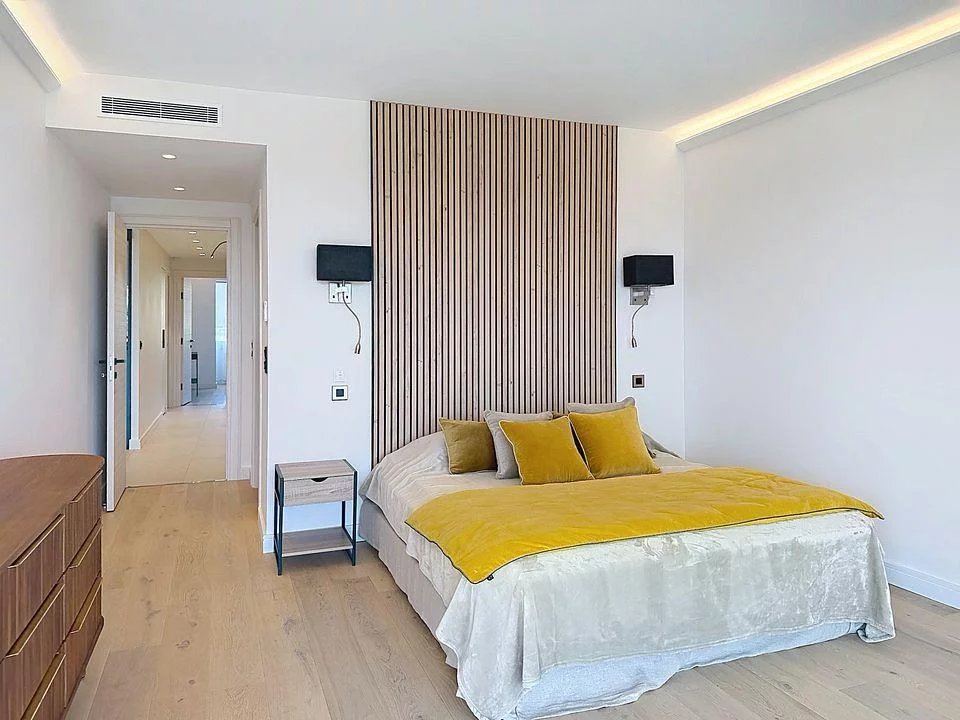  Image of Apartment - 3 Bedrooms - 2 Bathrooms for Sale in Alpes-Maritimes-Cannes-France, Image 10