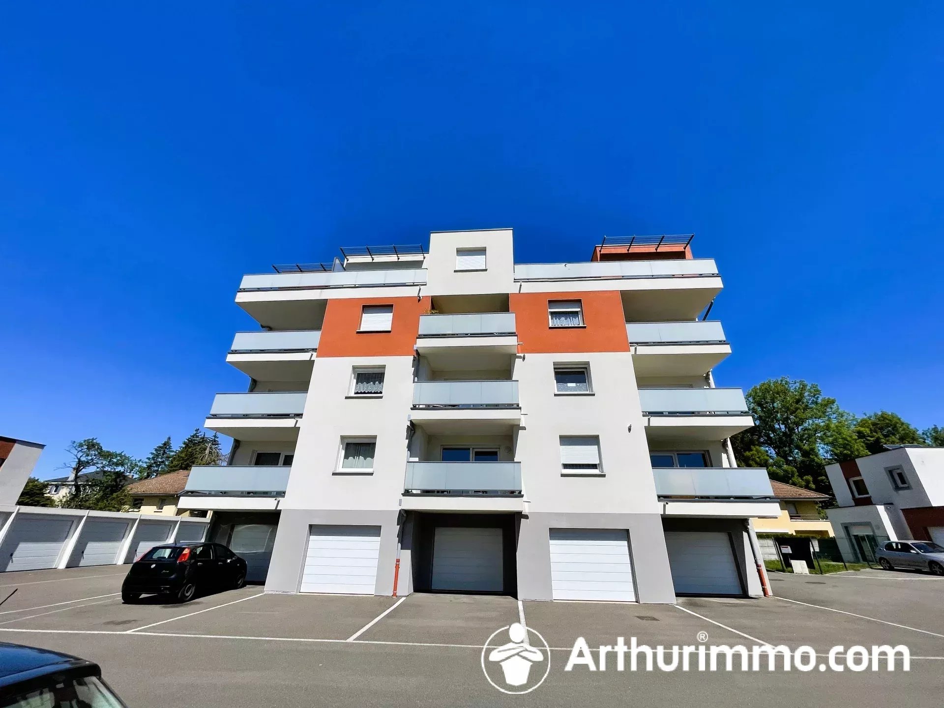 Agence immobilière de 