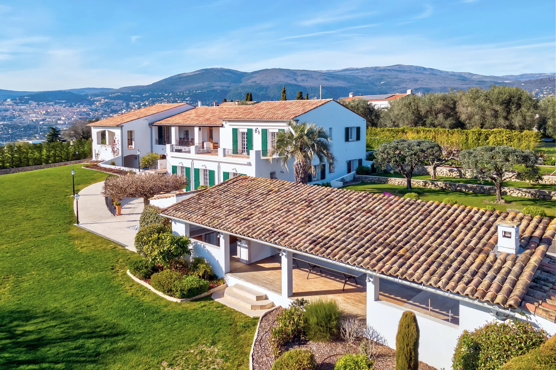 Sale House Valbonne Plascassier