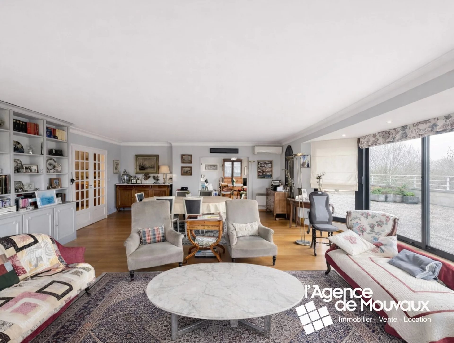 Agence immobilière de 