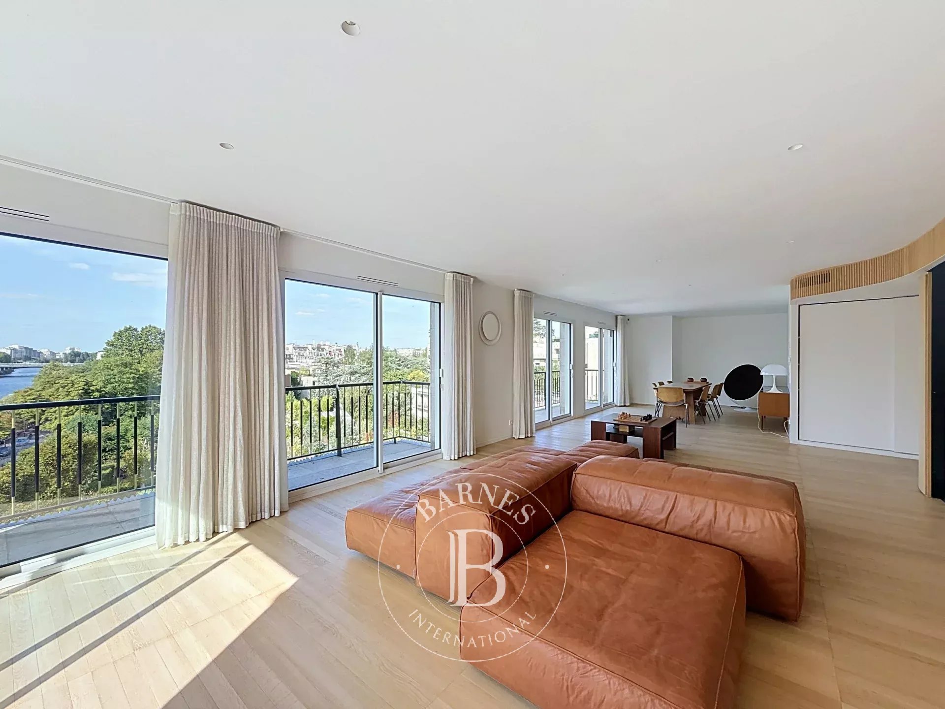 Appartement Neuilly-sur-Seine  -  ref 87217967 (picture 1)