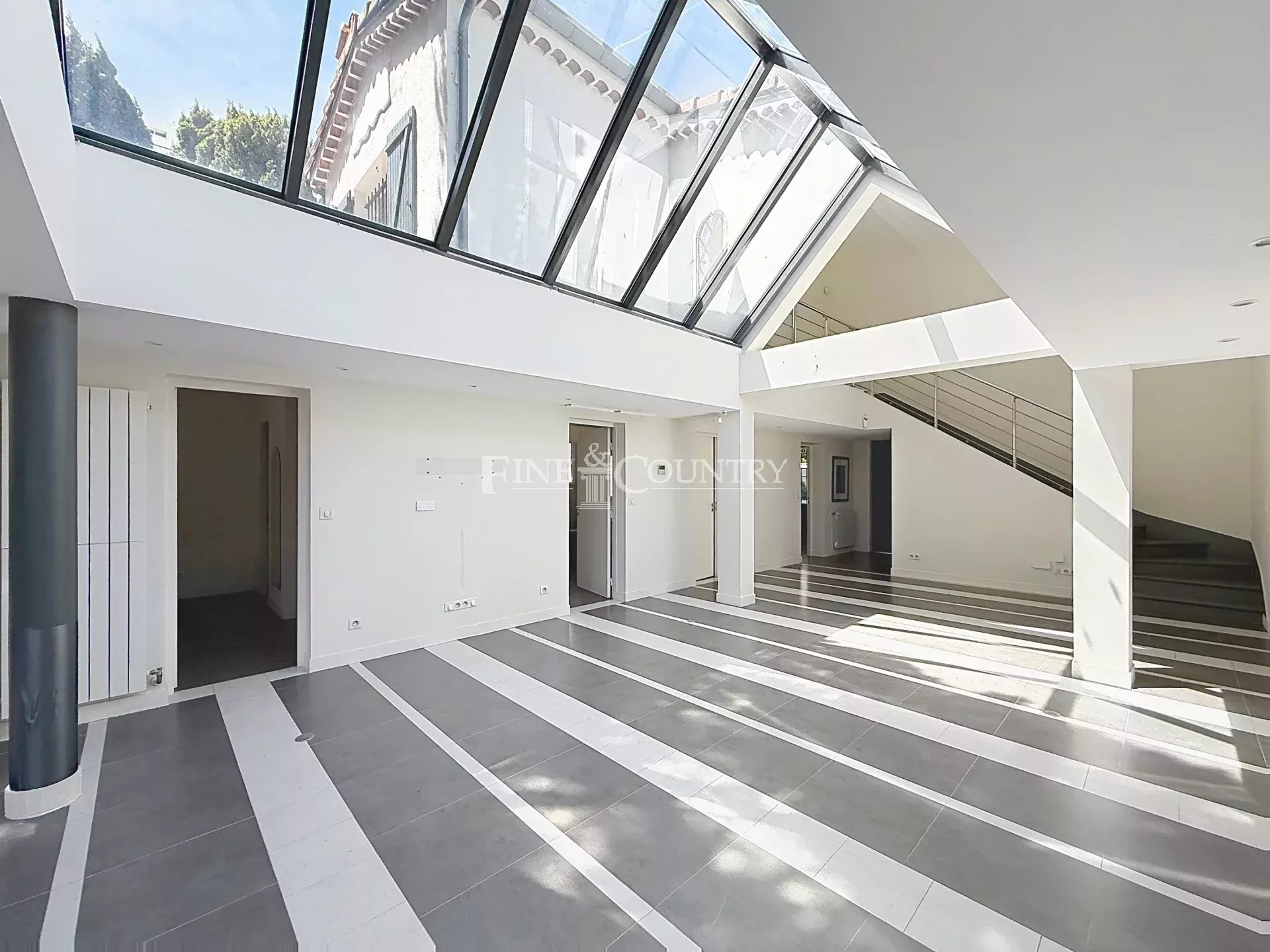 Photo of Villa for sale in Palm Beach, Cannes