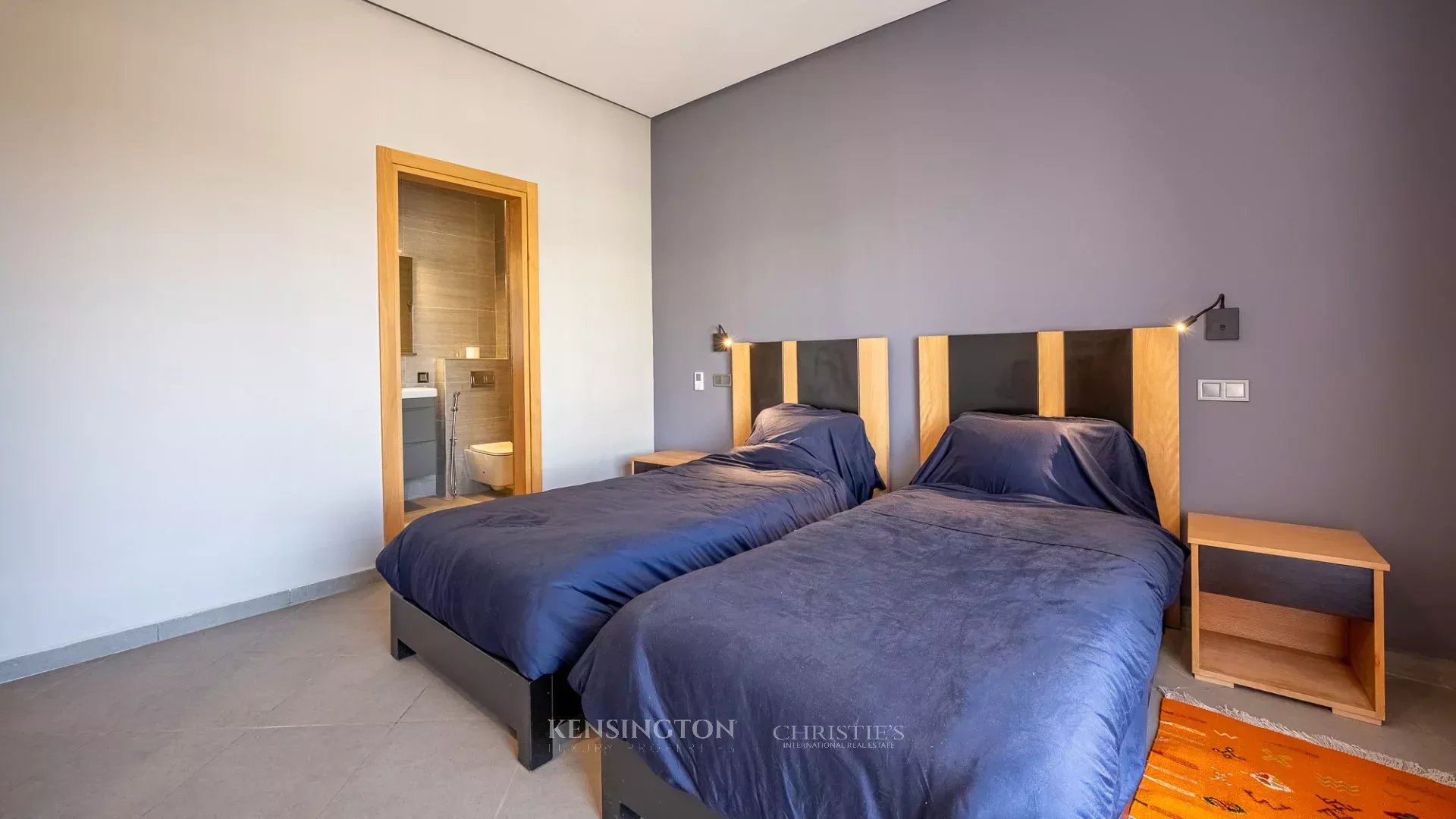 6 Bedroom Villa/Townhouse's Image 24