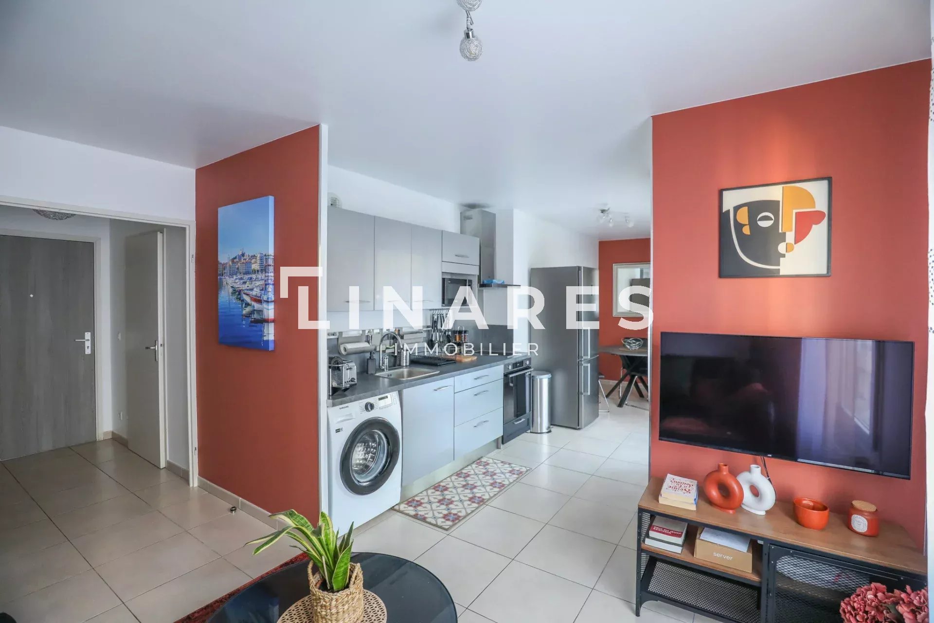 Rental Apartment Marseille 8ème
