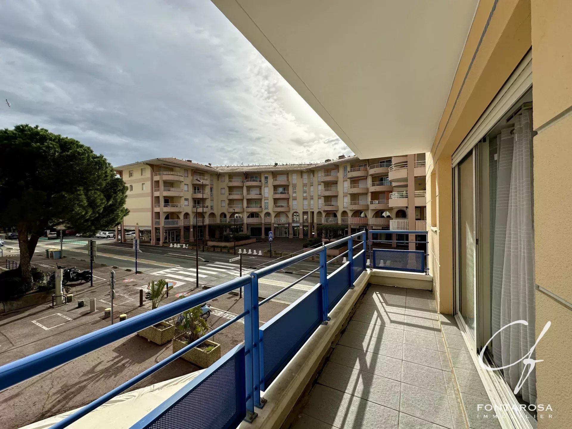 APPARTEMENT 2 PIECES FREJUS