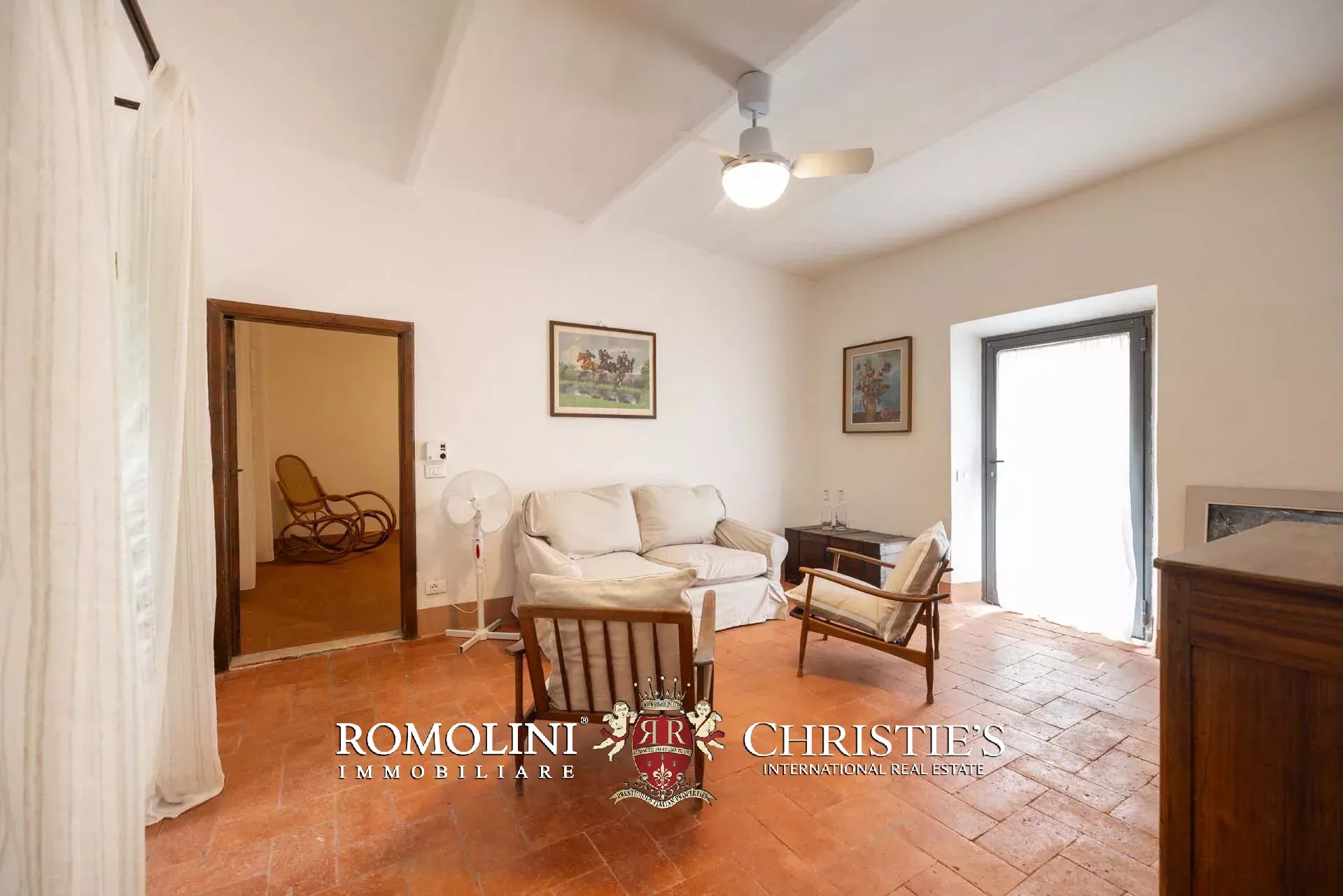 7 Bedroom Villa/Townhouse's Image 33