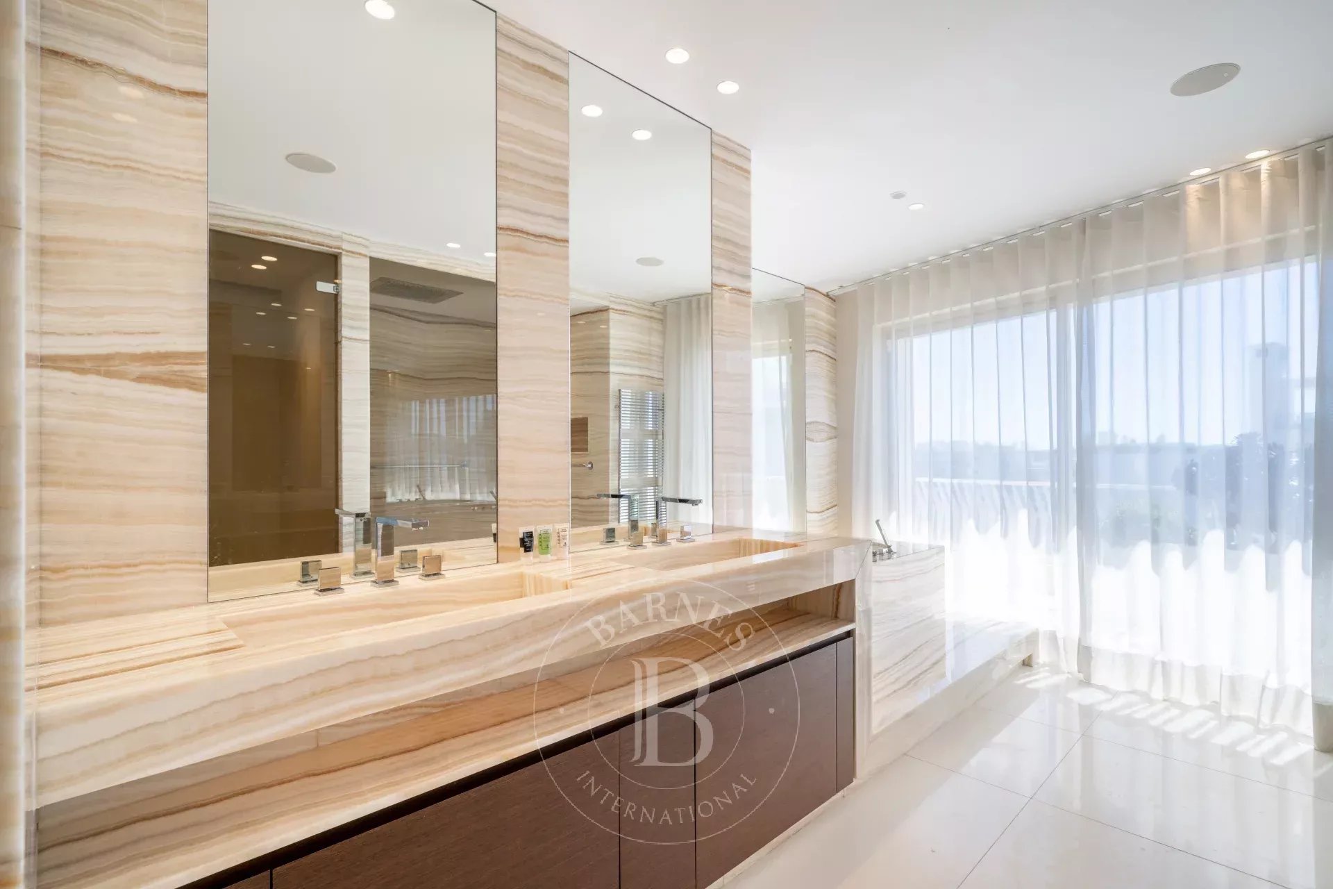 CO-EXCLUSIVITY - CANNES CROISETTE - 6-ROOM APARTMENT - MODERN - PANORAMIC SEA VIEW - picture 8