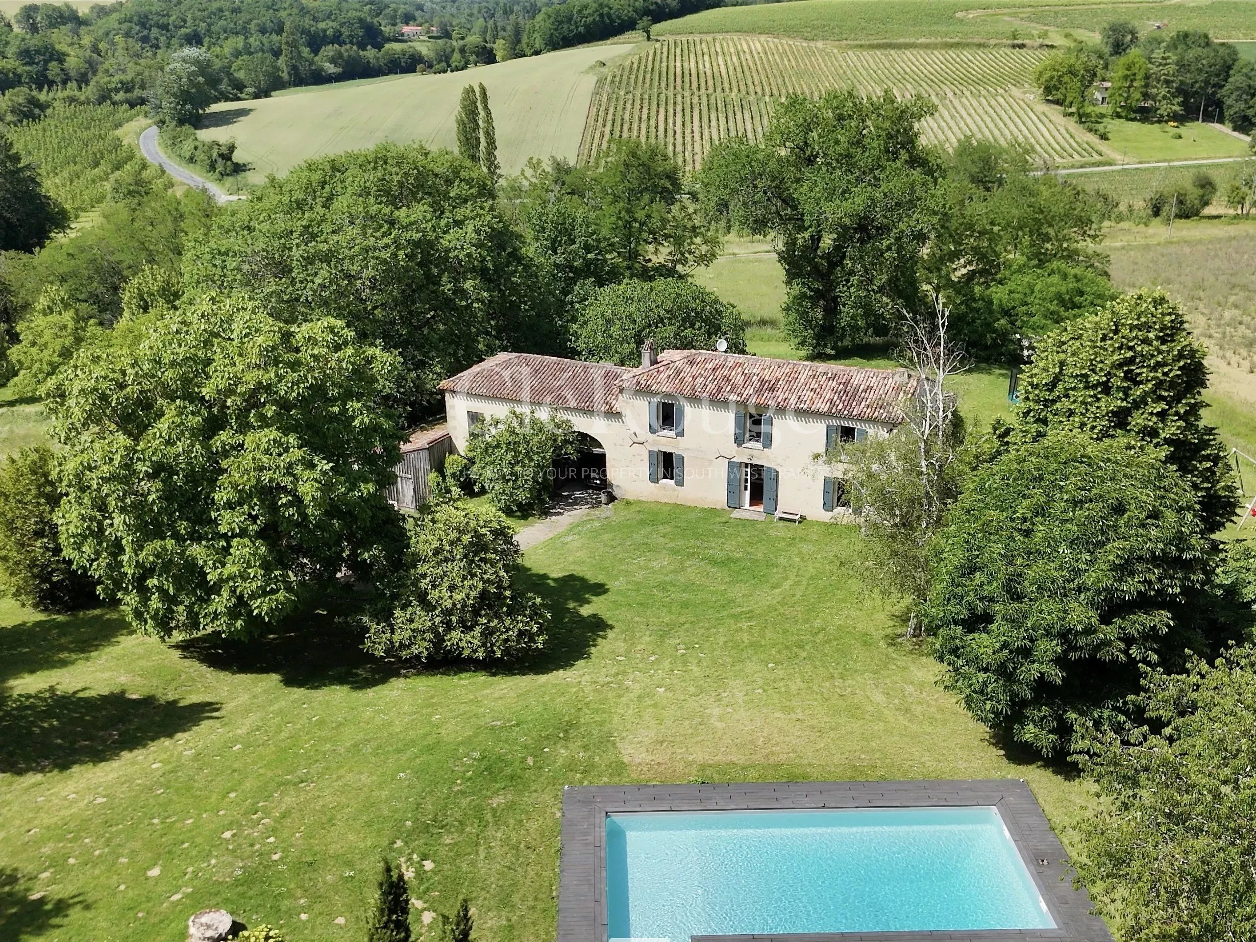 House in Monsegur - view 1