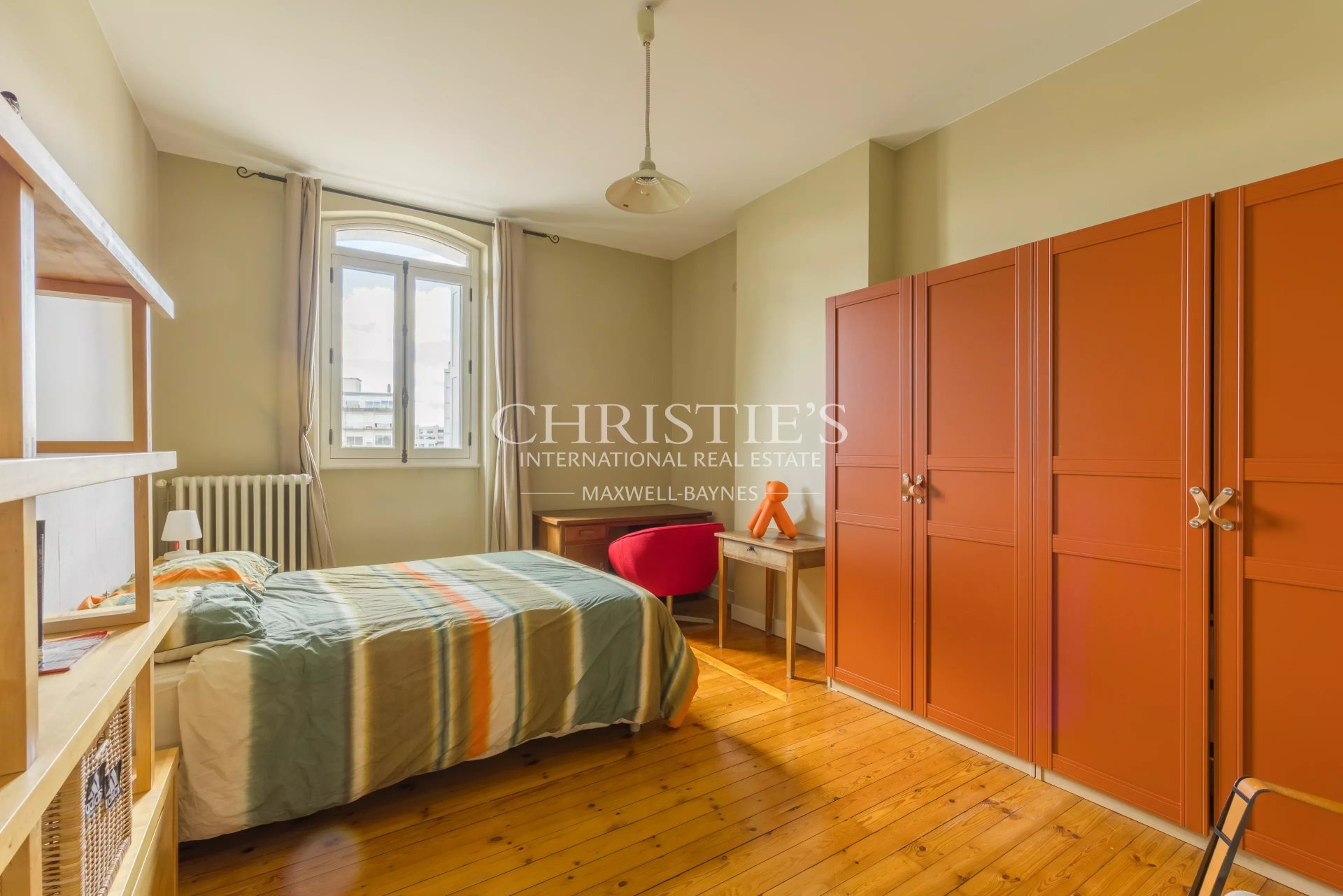 7 Bedroom Villa/Townhouse's Image 19