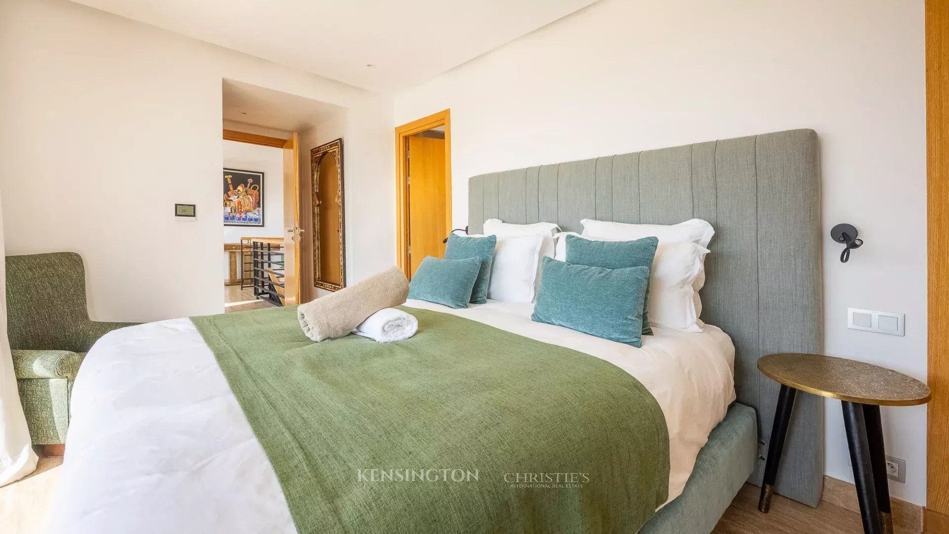 6 Bedroom Villa/Townhouse's Image 47