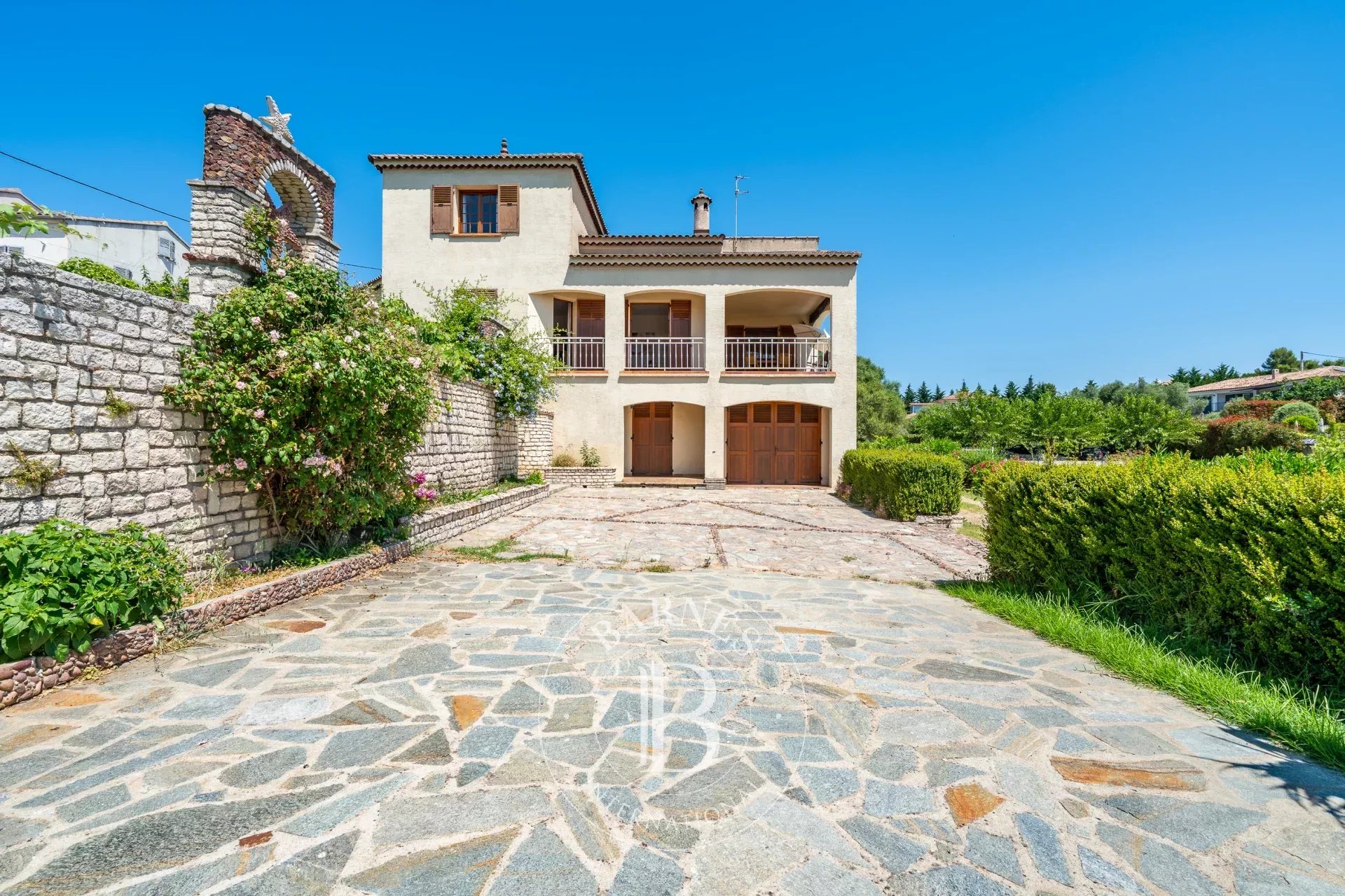 Saint-Florent, 5 bedrooms, town center