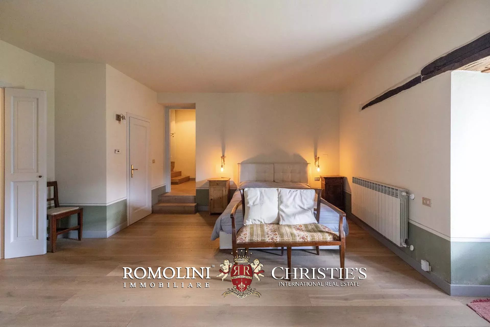 5 Bedroom Villa/Townhouse's Image 38