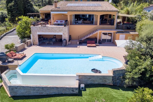 Biot Quiet Provençal Villa for sale with Sea and Village Views — photo 2