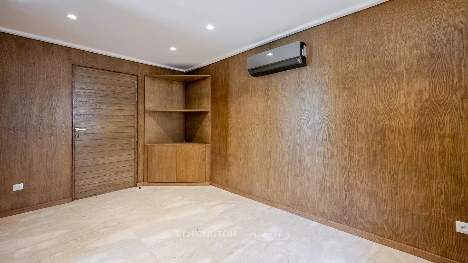 4 Bedroom Villa/Townhouse's Image 13